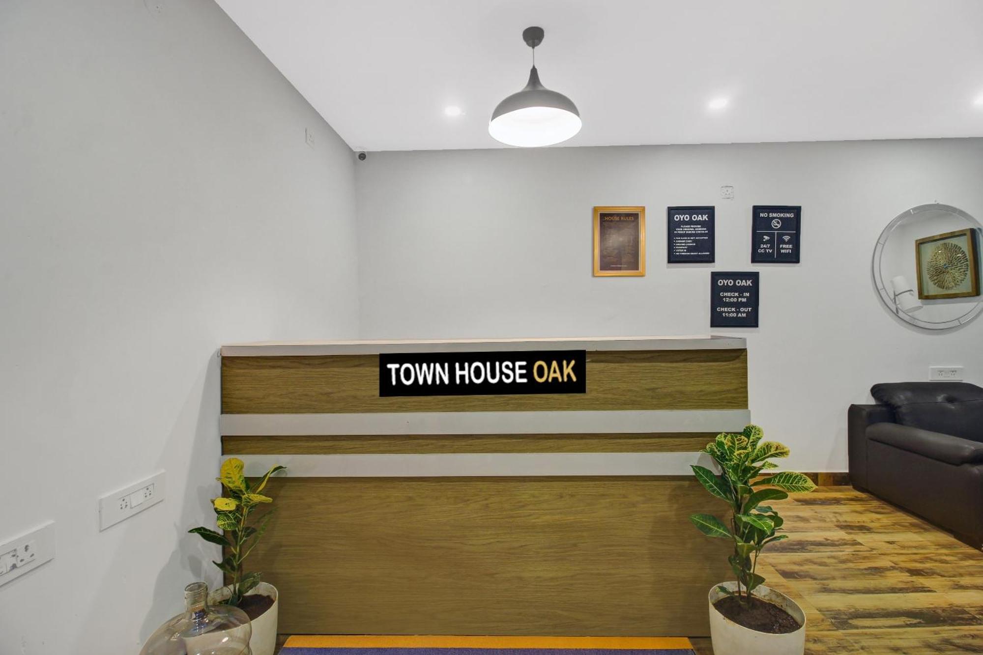 Super Townhouse Oak Hitec Near Image Hospital