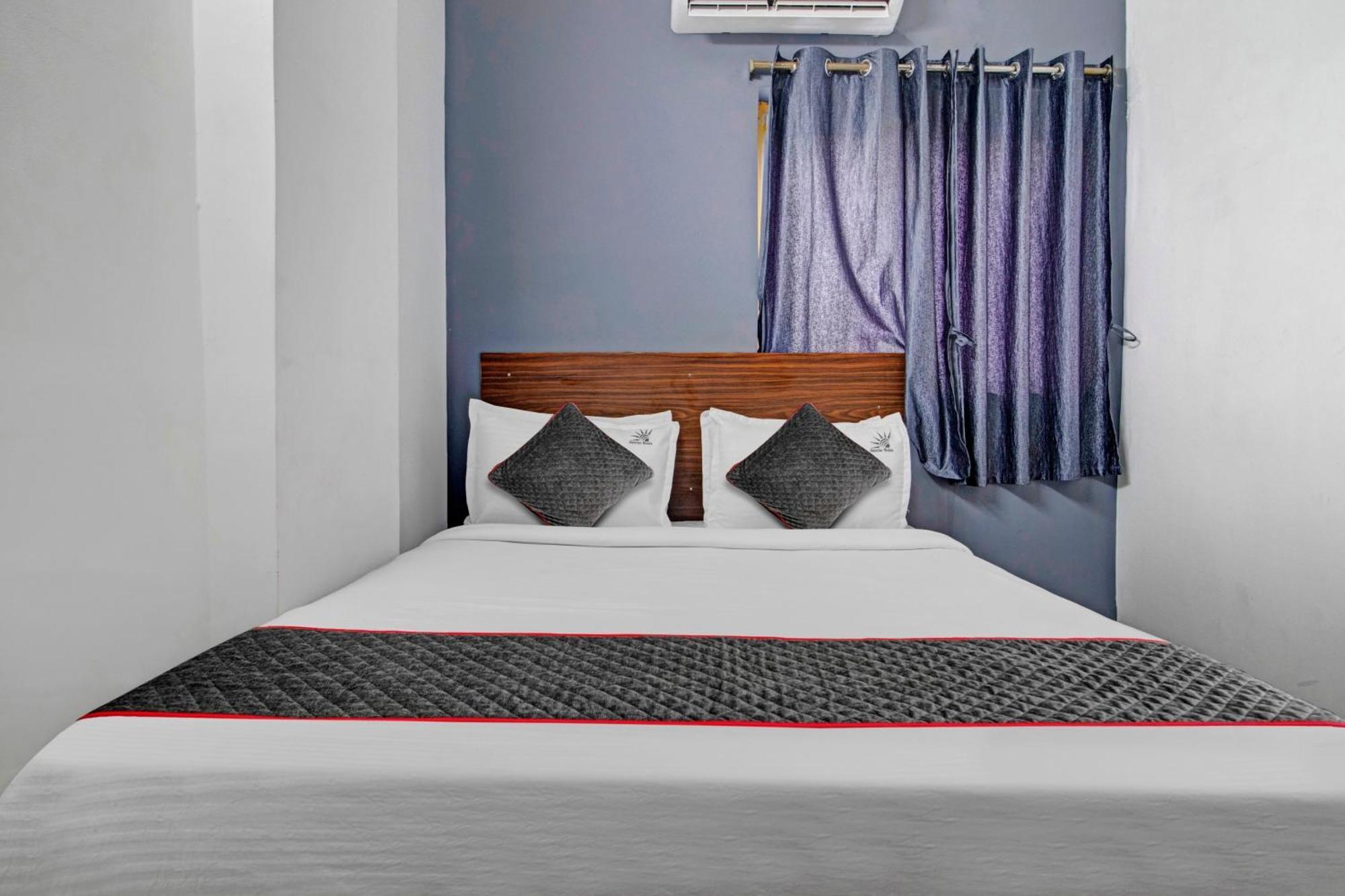O Sunrise Hotel