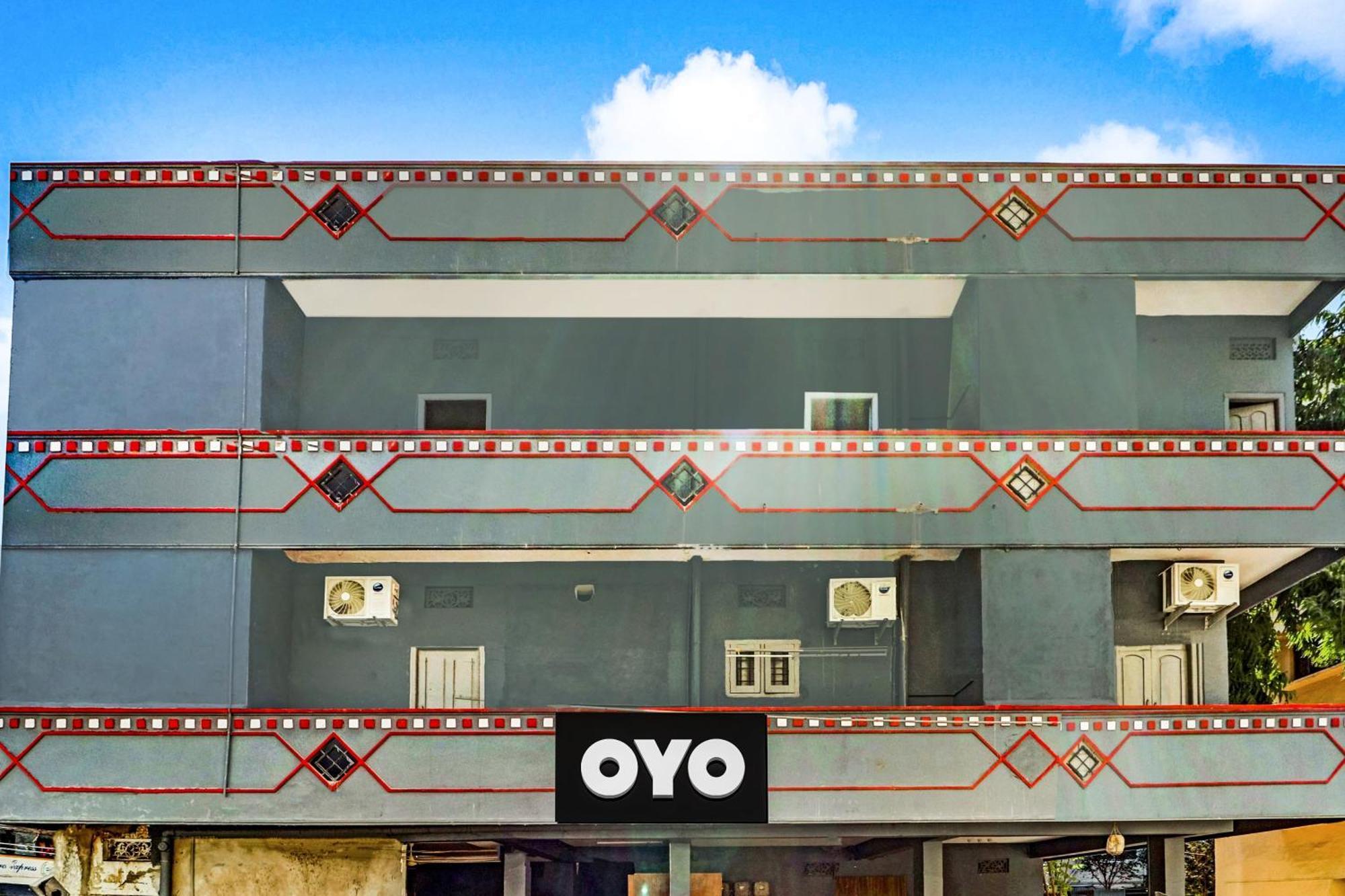 O Lavish Hotel 4*