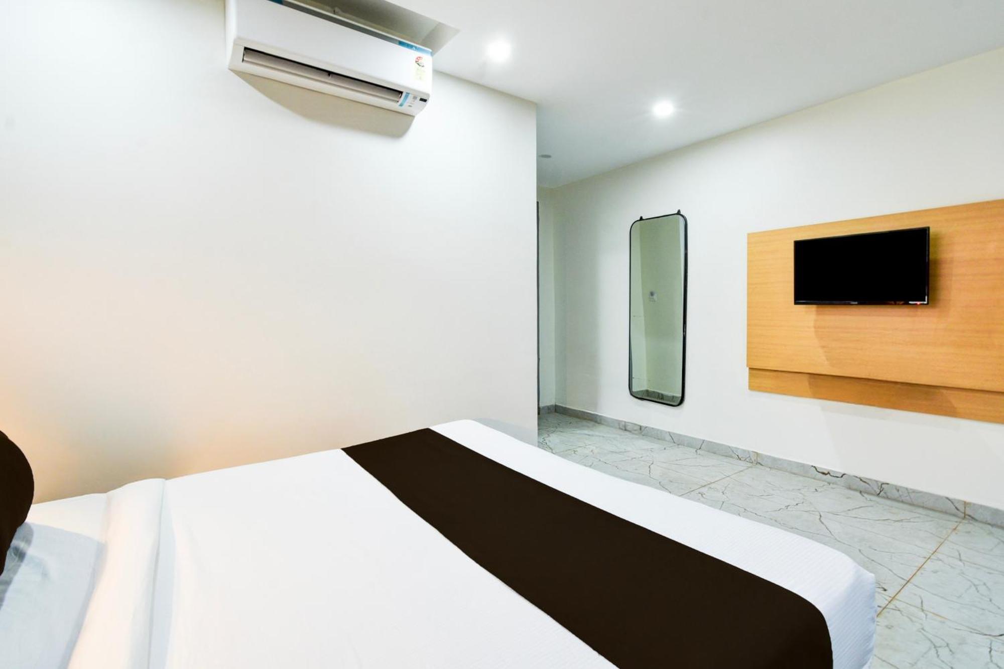 Townhouse Unnam Hotel