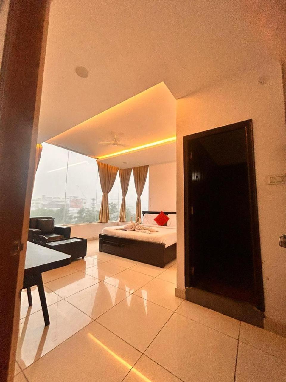 Skycity 4* Hyderabad