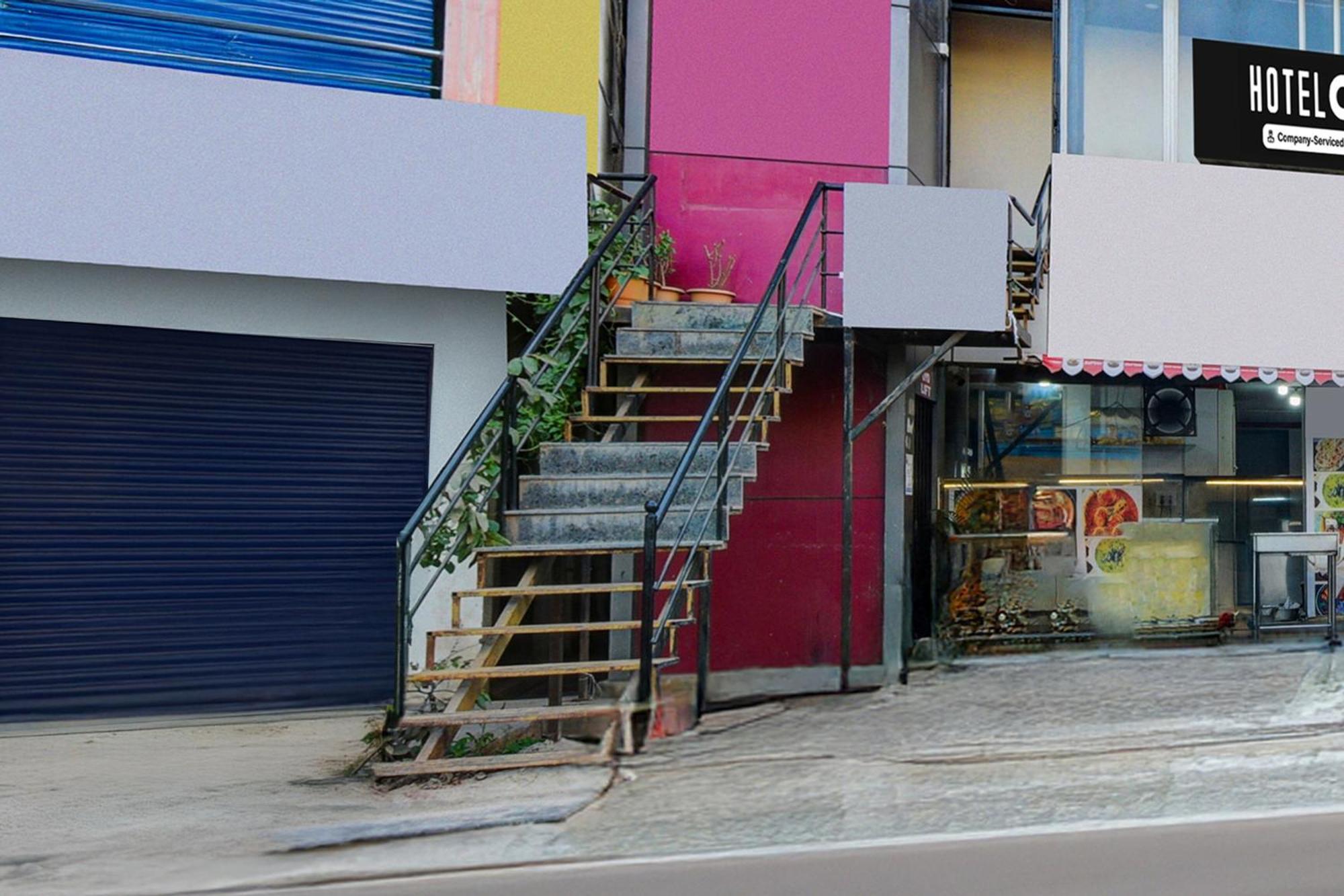 Super O Neredmet Road Hotel 3*