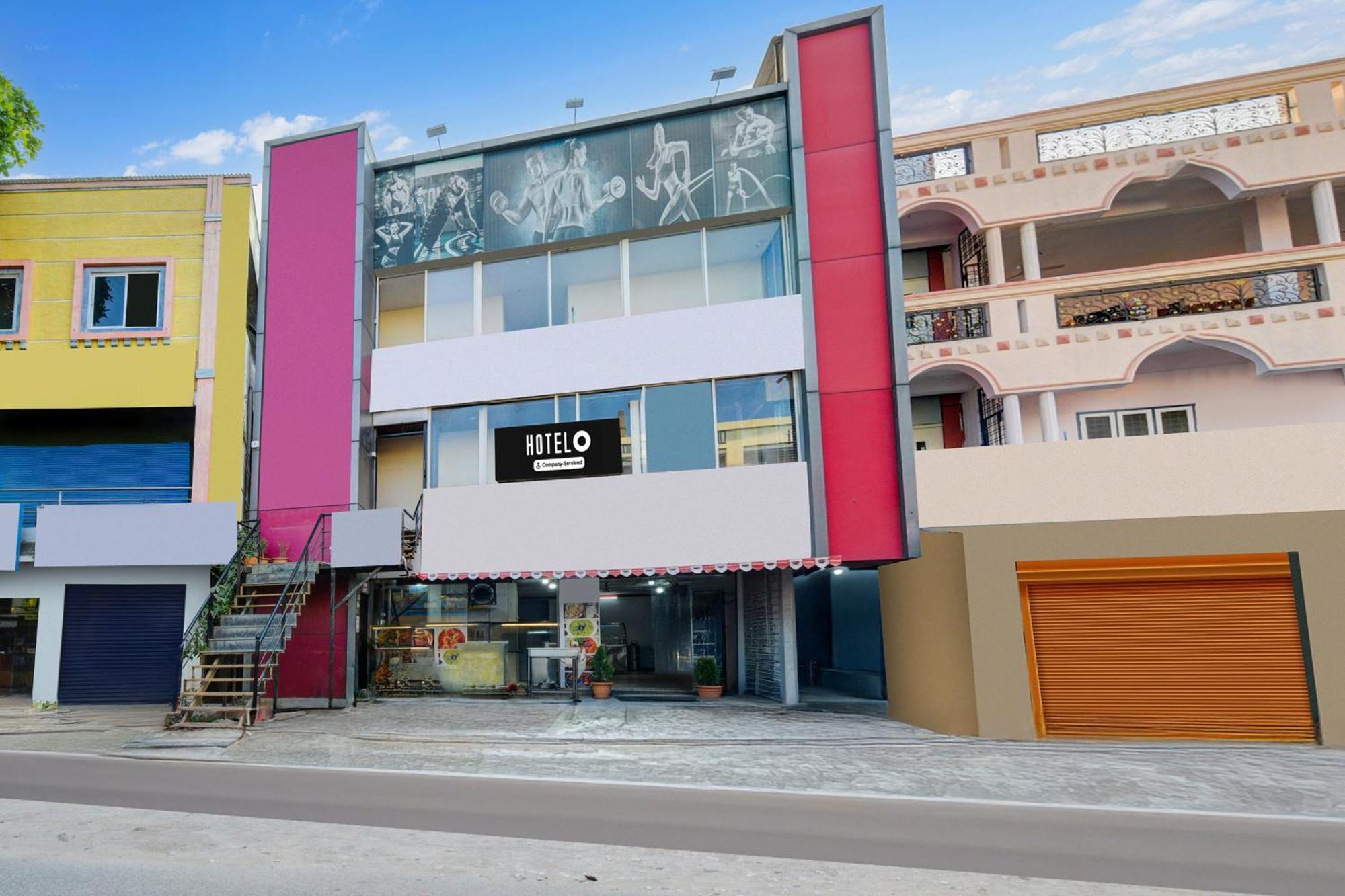 Super O Neredmet Road Hotel 3*
