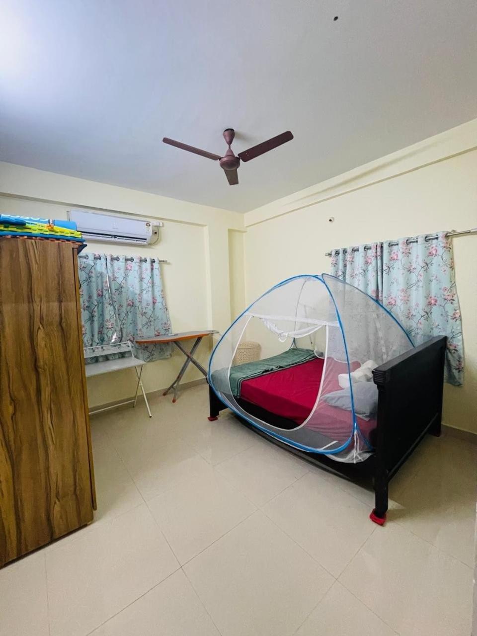 Luxurious 3 Bedroom Flat Near Airport Apartment