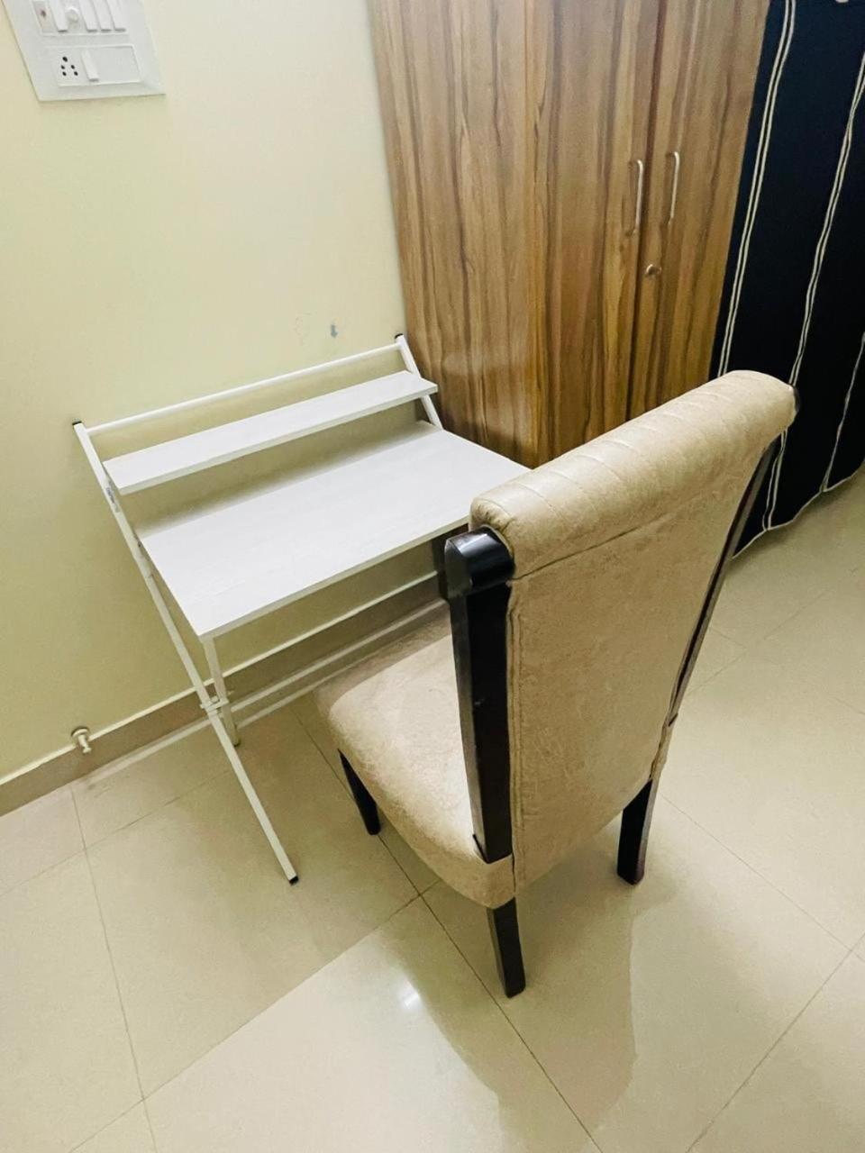 Apartment Luxurious 3 Bedroom Flat Near Airport Hyderabad