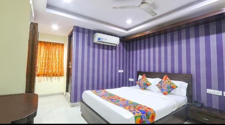 Hotel Blossoms Rr 3*