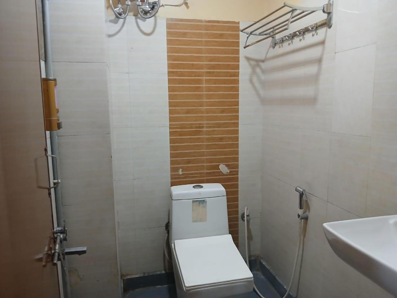 Hotel Blossoms Sitara Grand- Red Hills Lakdikapul 3*