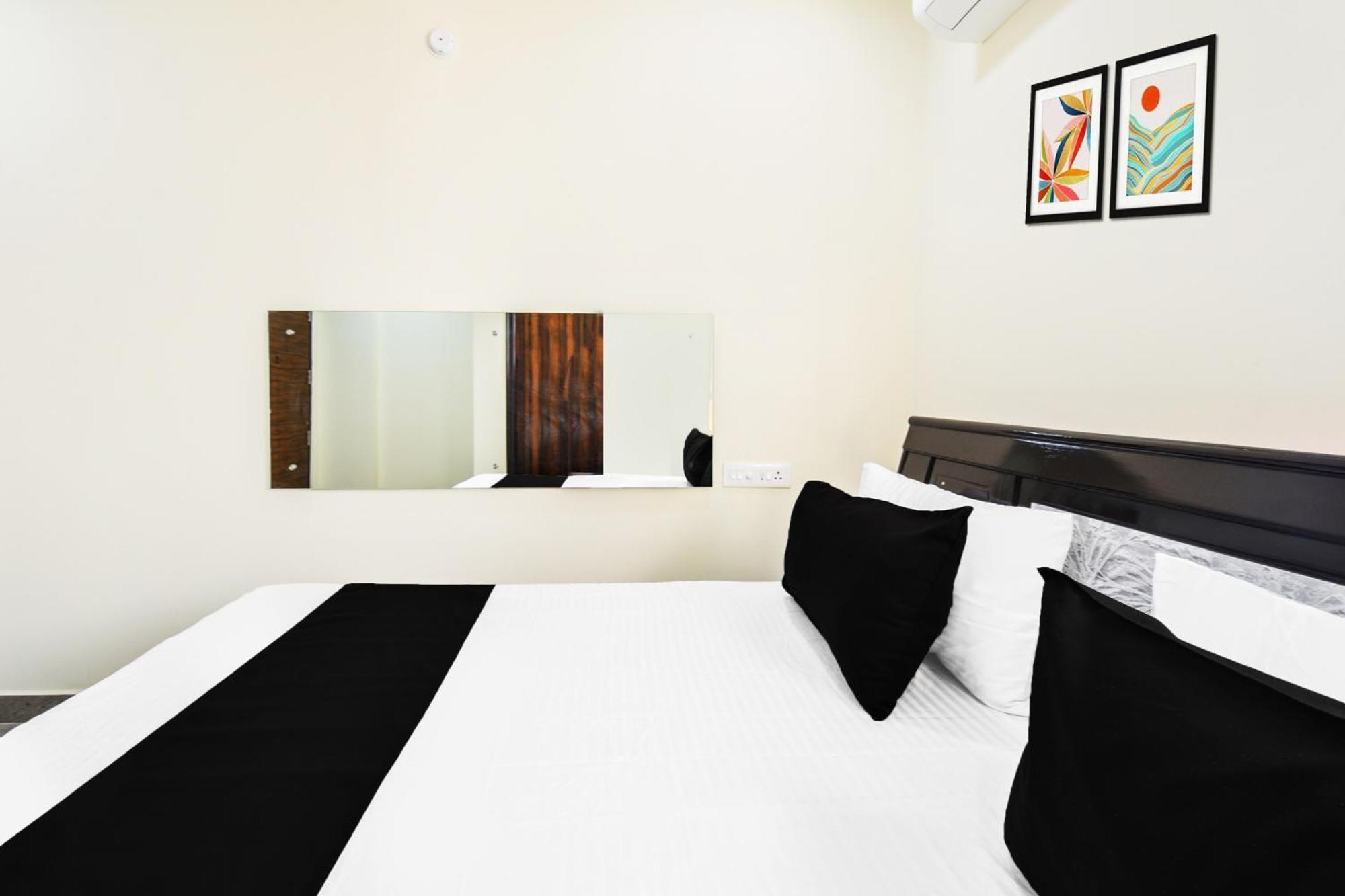 O Tripura Grand Hotel 3*