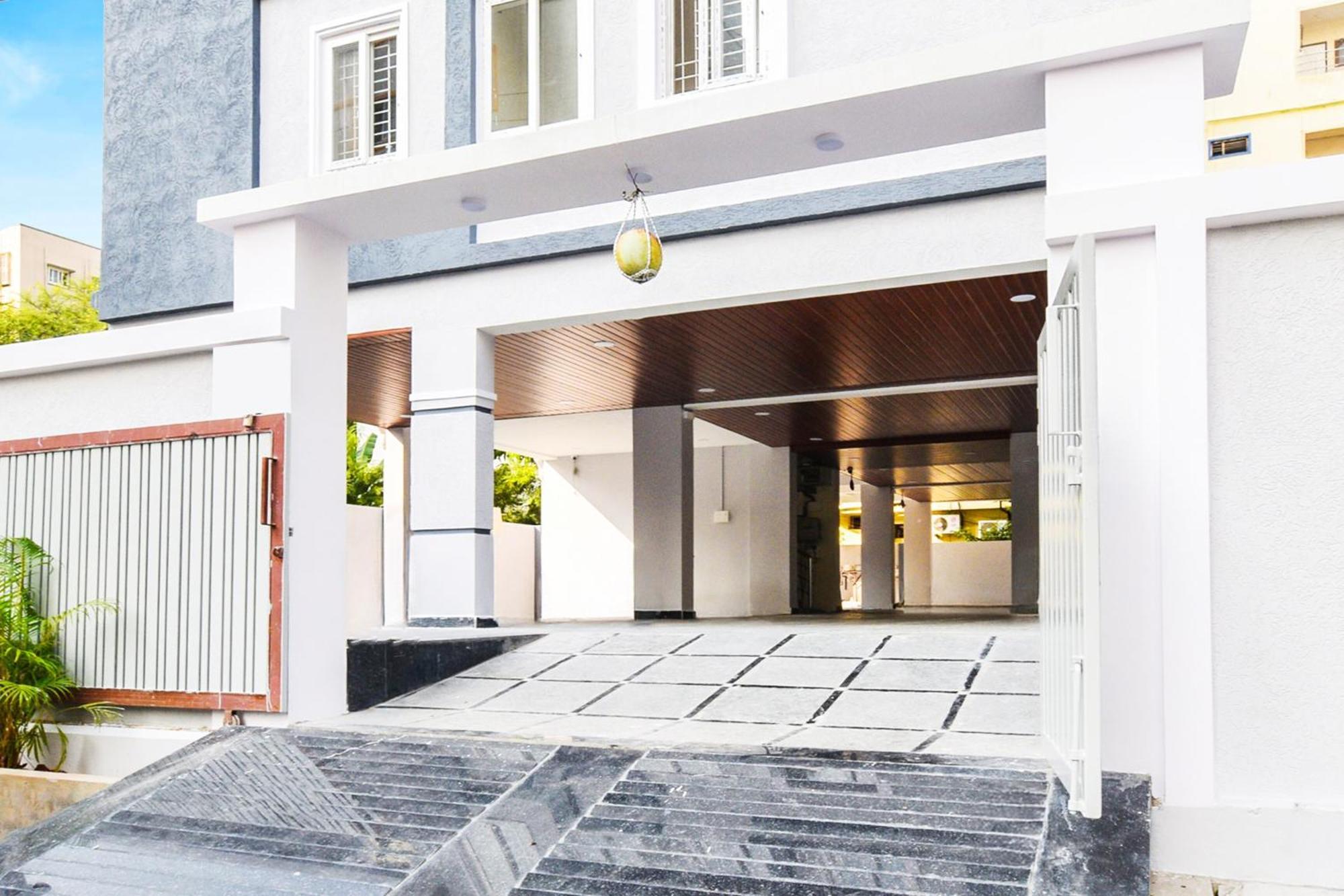 Hotel O Tripura Grand 3*
