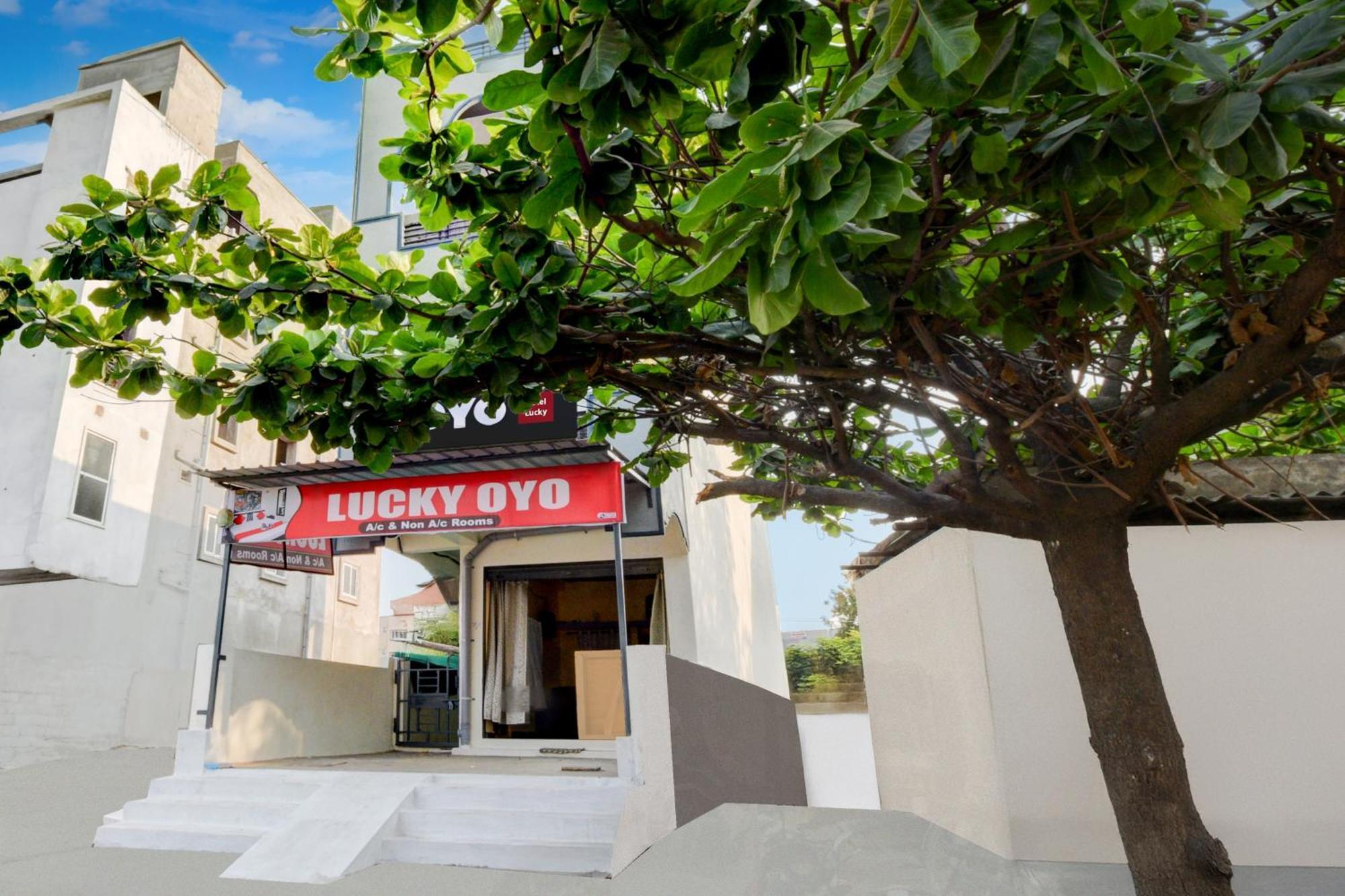 Hotel O Lucky 3*