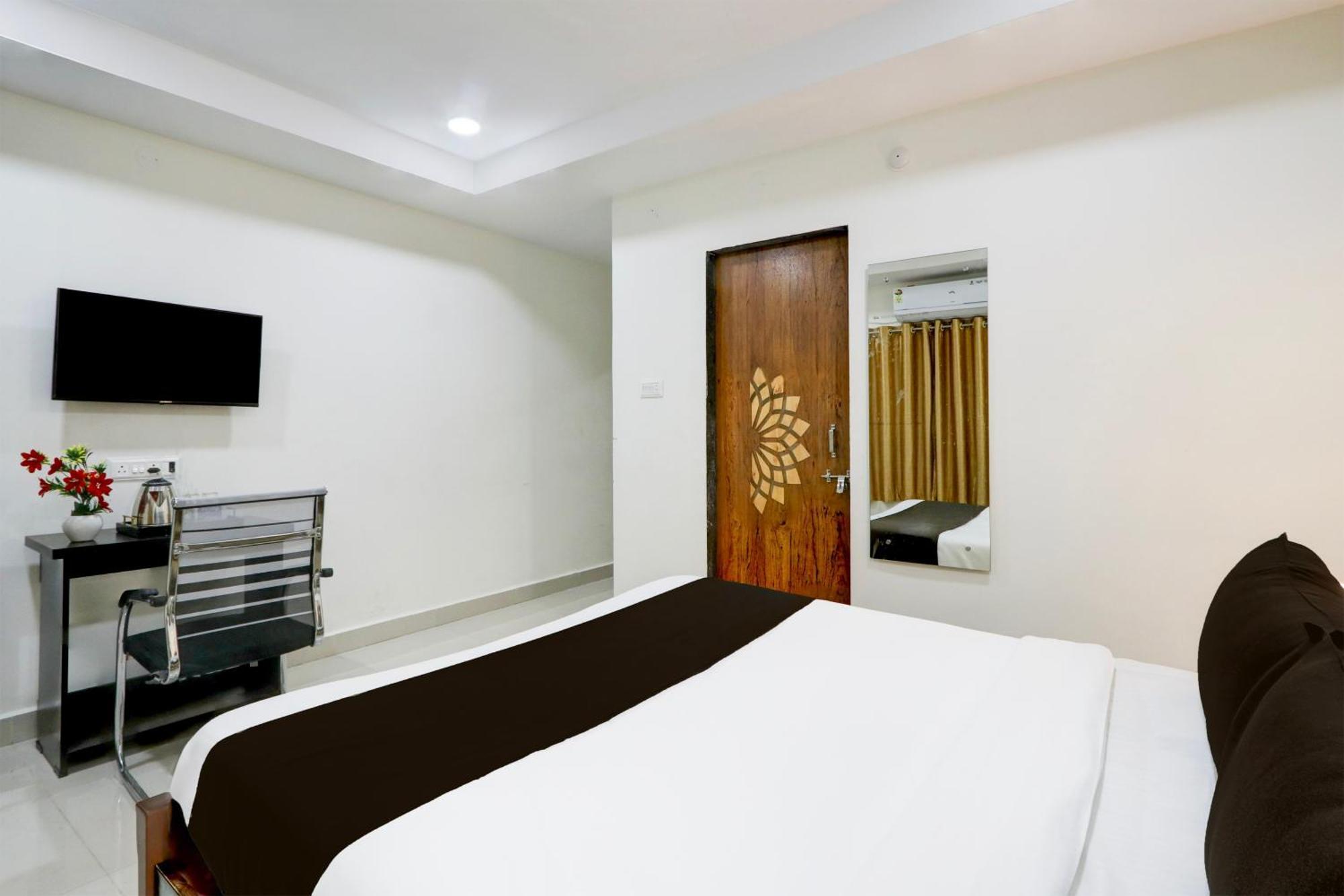 Hotel Super Collection O Madhapur Near Cyber Tower *