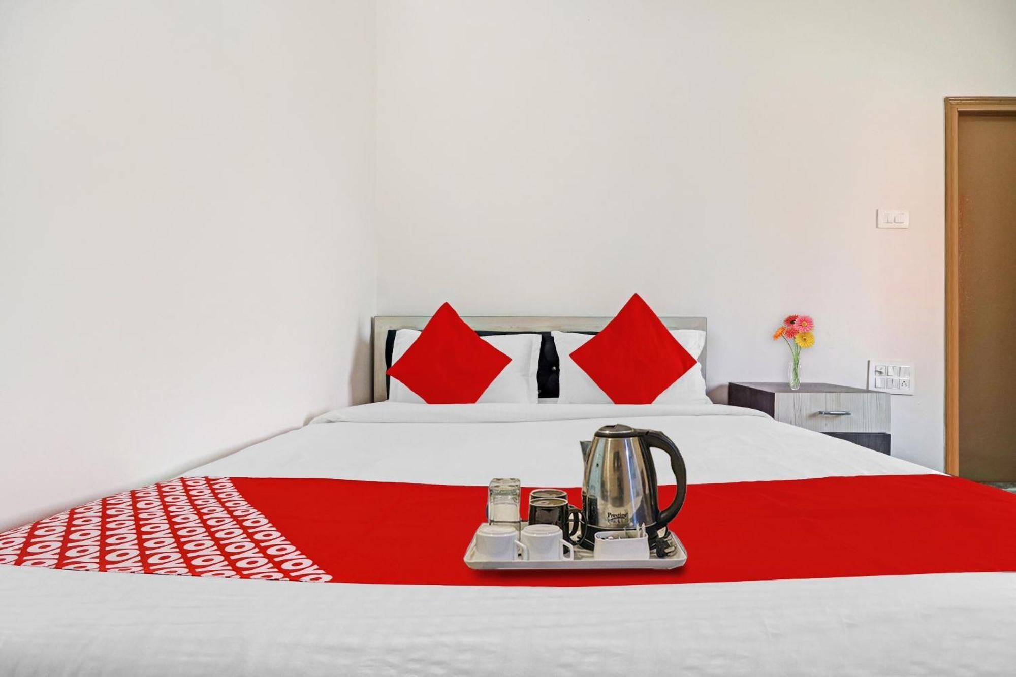 Hotel Oyo 89590 Gs International Hyderabad