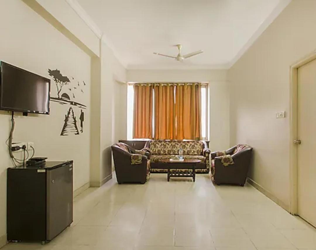 Blossom Rooms- Lakdikapul Hyderabad