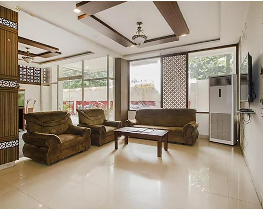 Hotel Blossom Rooms- Lakdikapul 3*