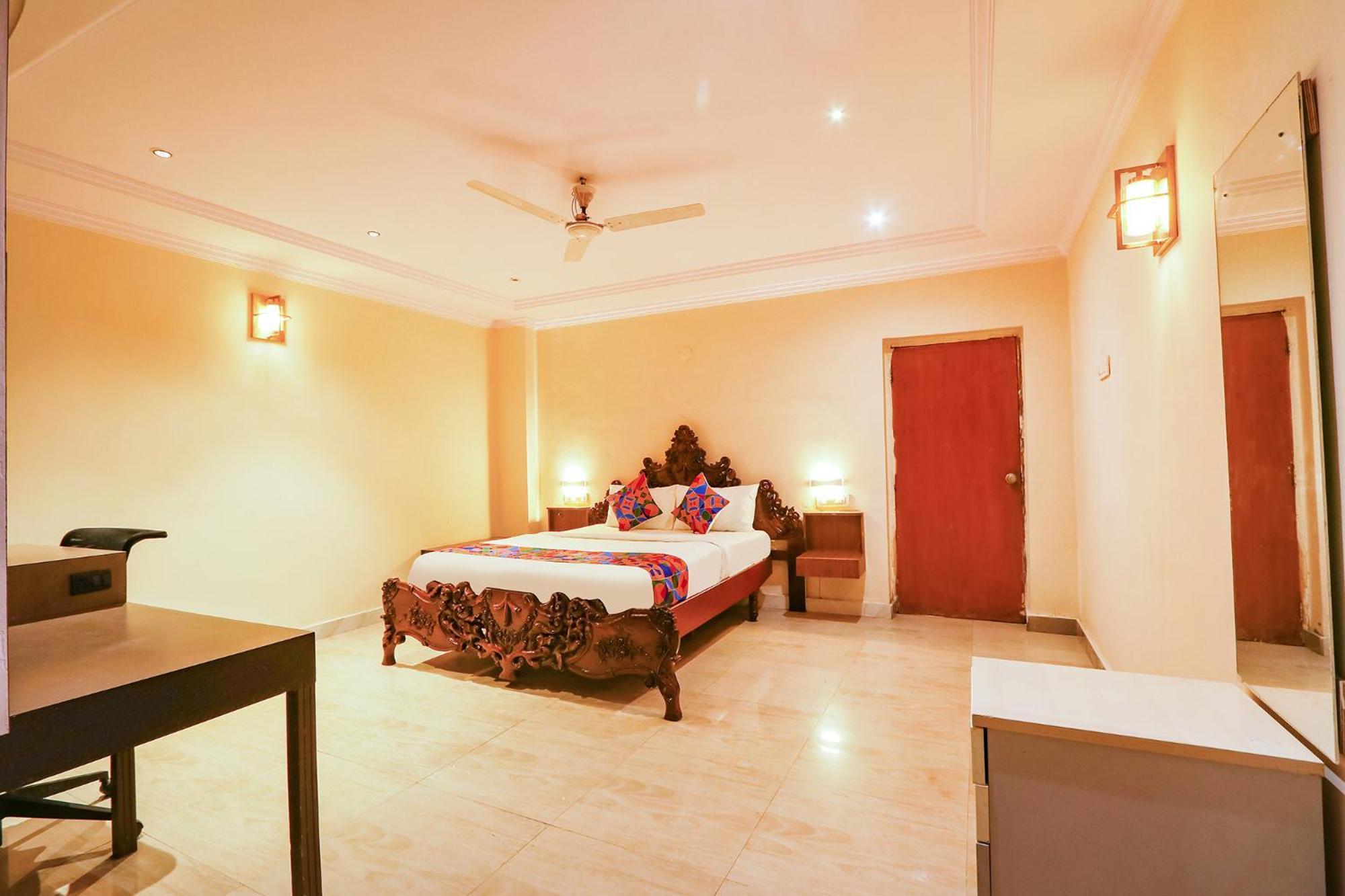 Fabhotel Maruthi Residency - Nr Lakdikapul Metro Station Hotel 3*