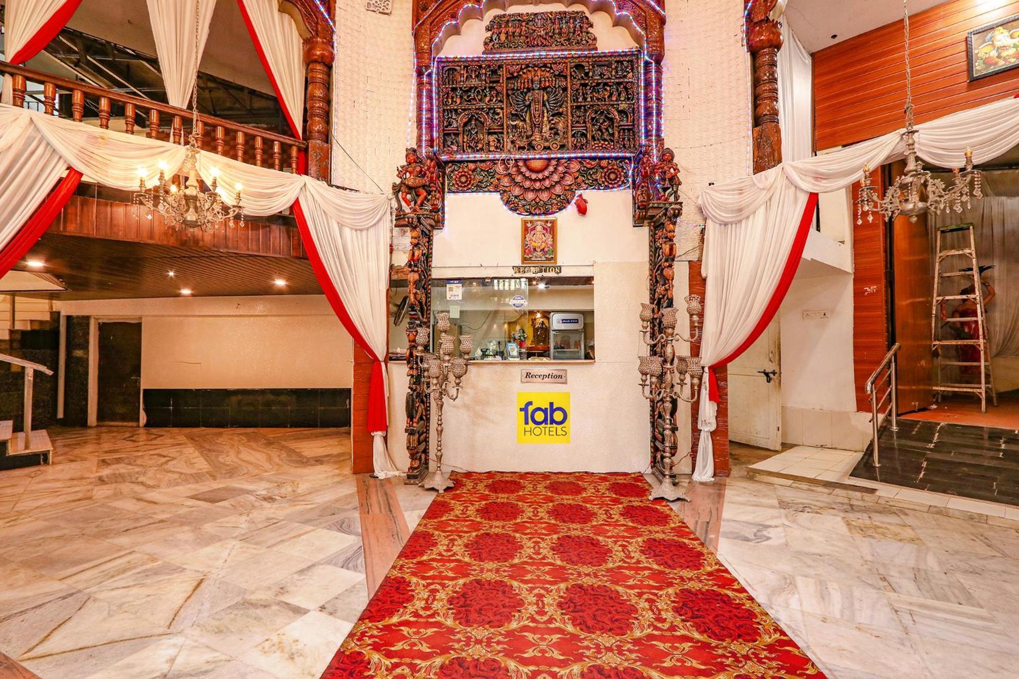 Hotel Fabhotel Maruthi Residency - Nr Lakdikapul Metro Station
