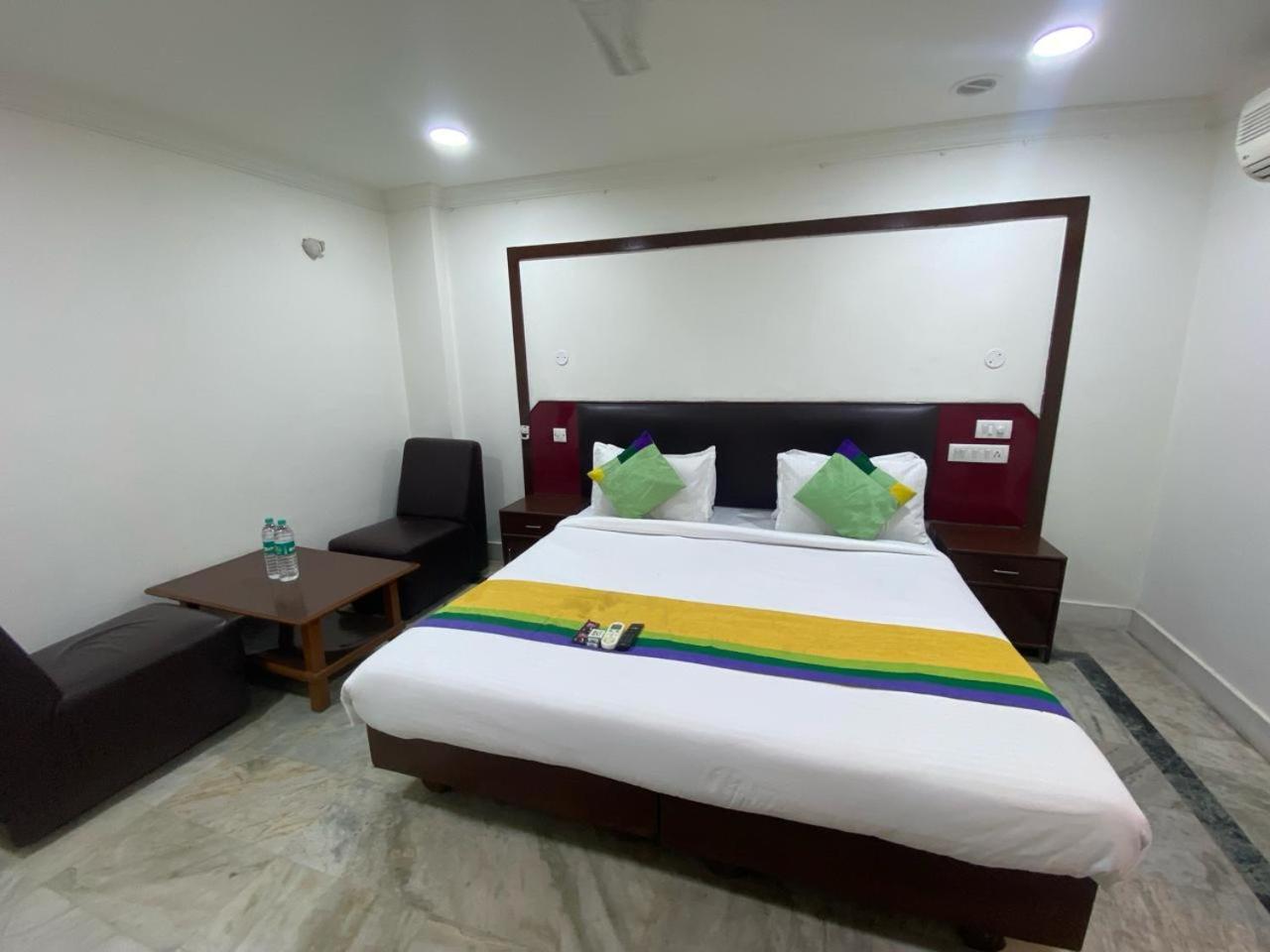 Blossoms Br Heights- Banjara Hills Hotel 3*