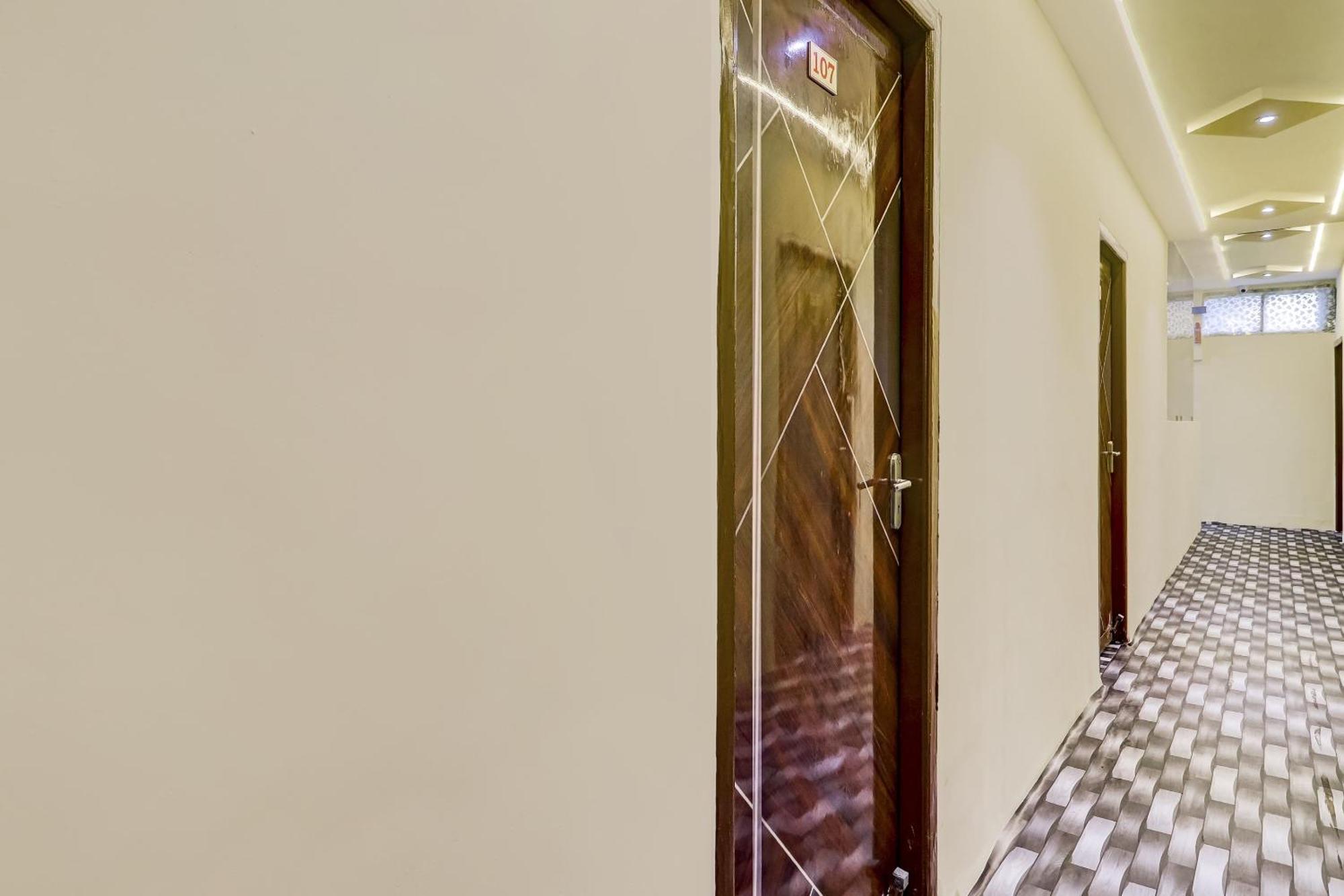 Hotel O Royal Galaxy