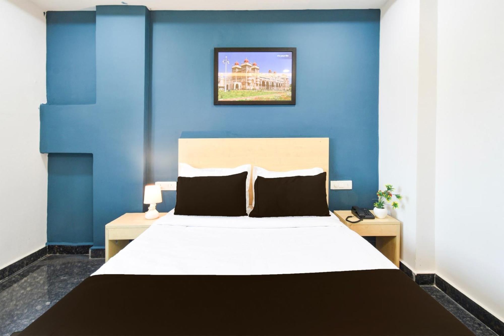 Super Townhouse Hotel 3*