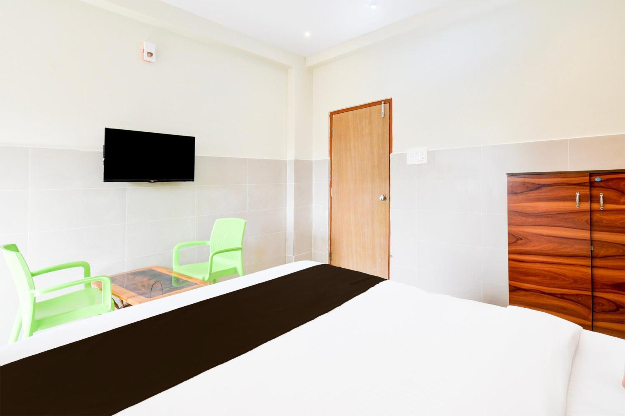 Hotel O Gk Grand 3*