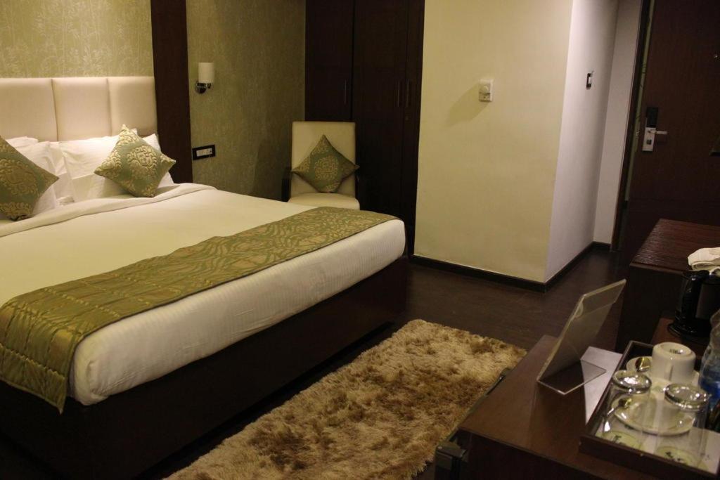 Tabla Pride & 3* Hyderabad