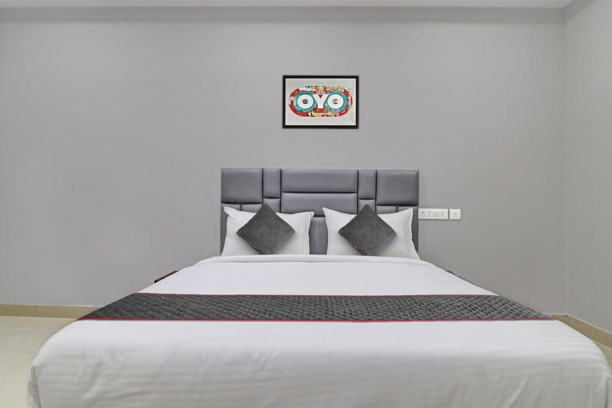 Collection O Lavish Springs Hotel