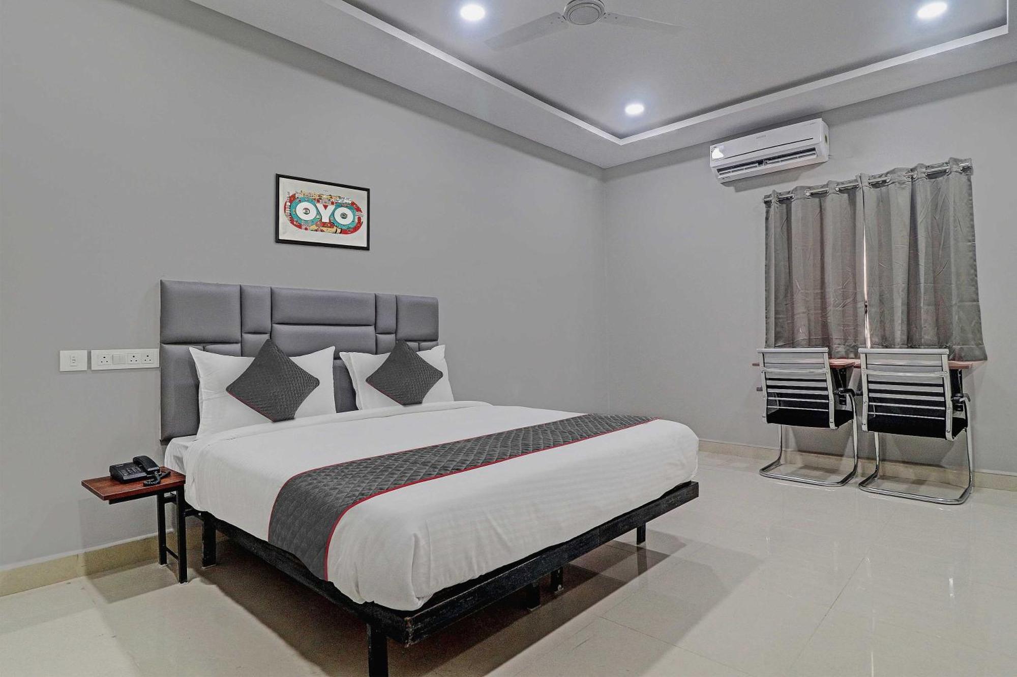 Collection O Lavish Springs Hotel 4*
