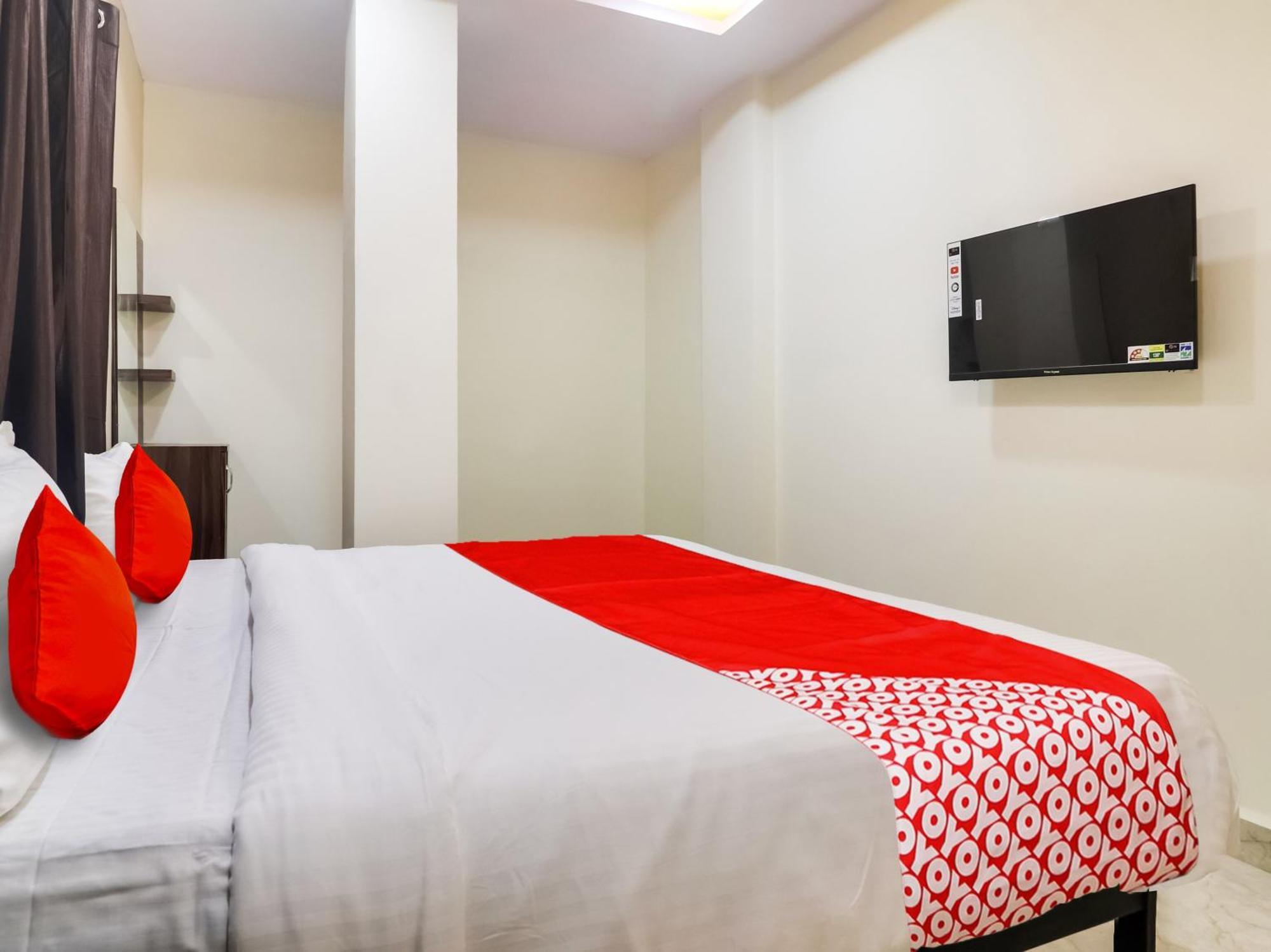 O Red Stone Hotel 4*