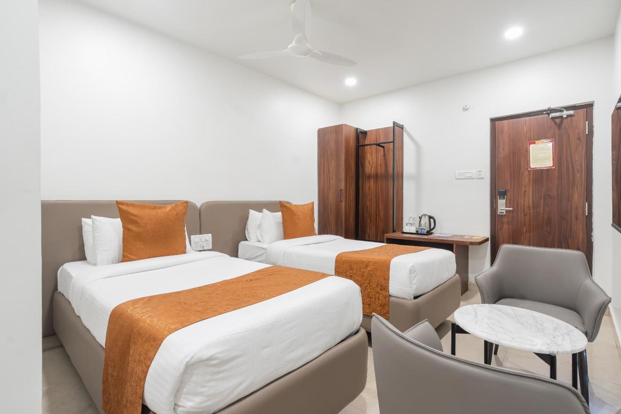 Kinara Grand Hotel