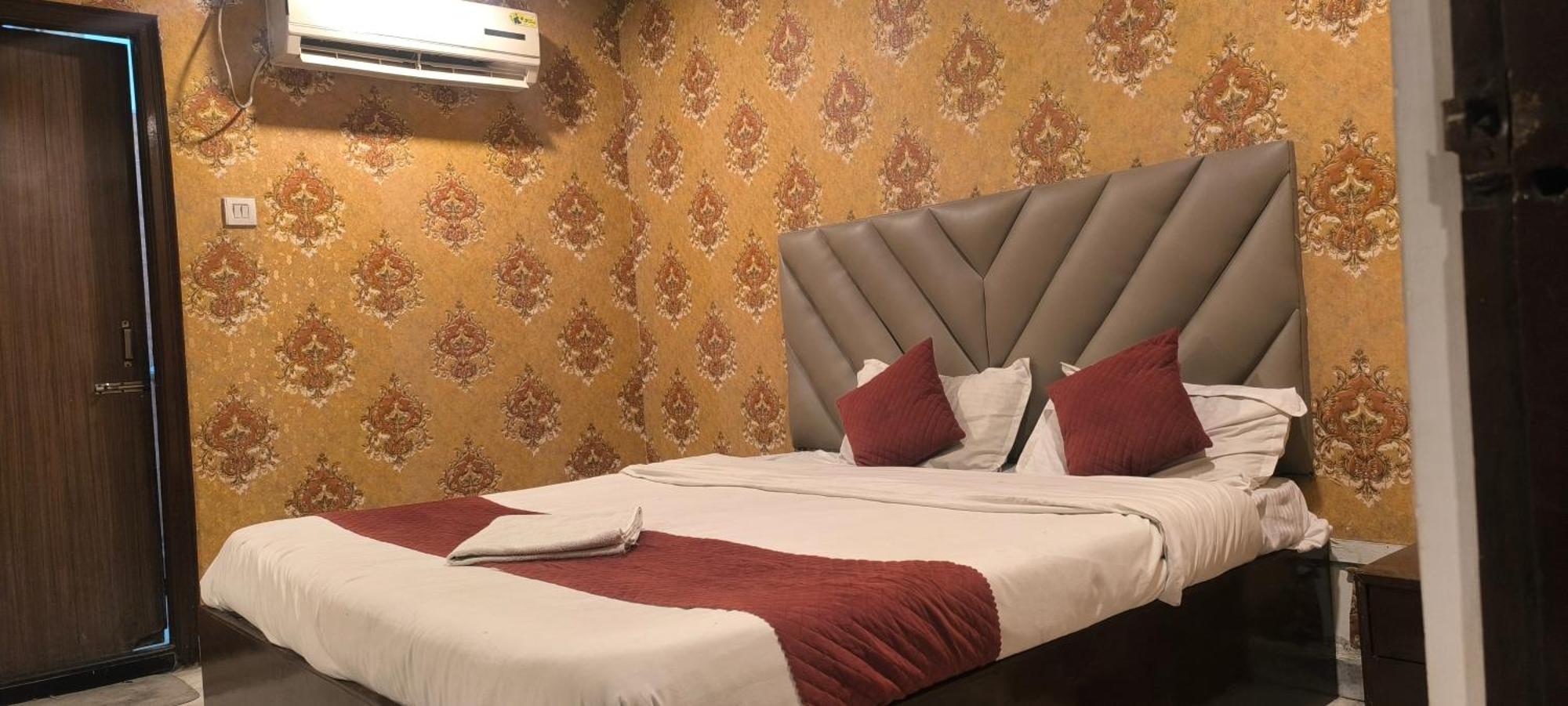 Hill Five 2* Hyderabad