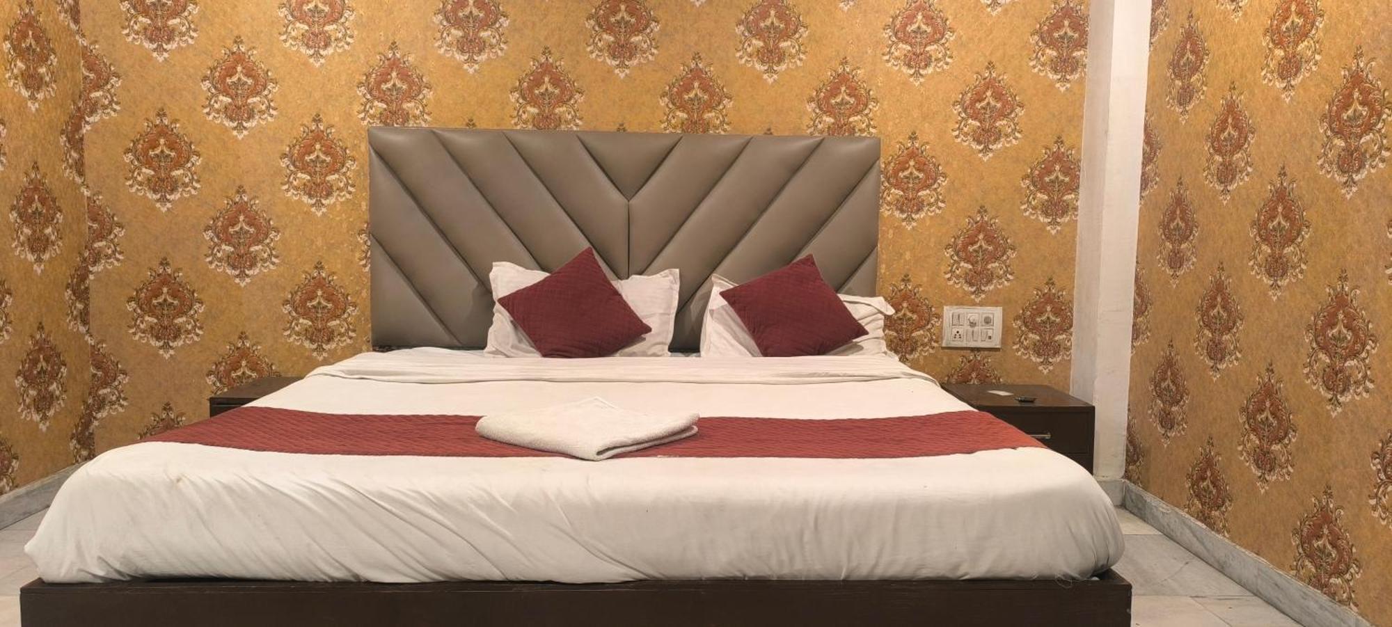 Hill Five Hotel