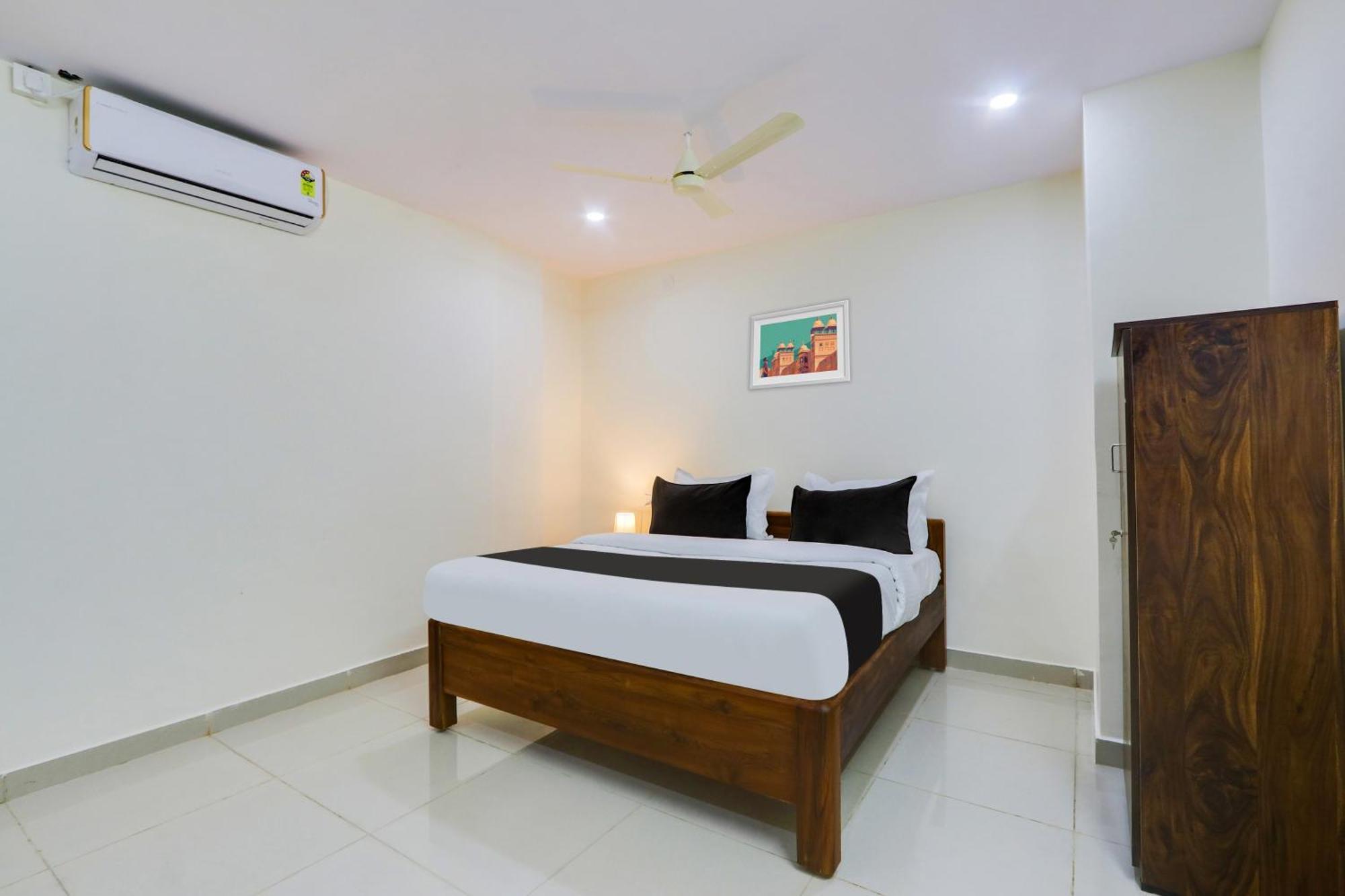 Hotel Gk Grand