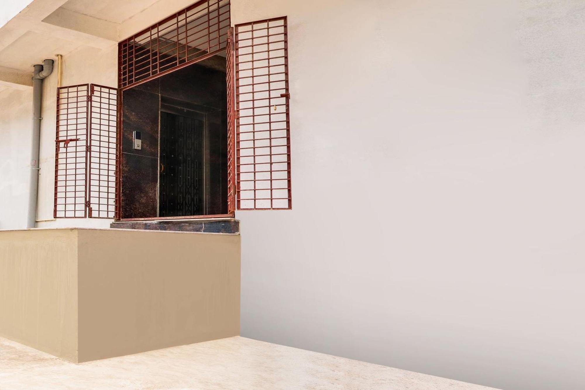 Hotel Gk Grand Maula Ali