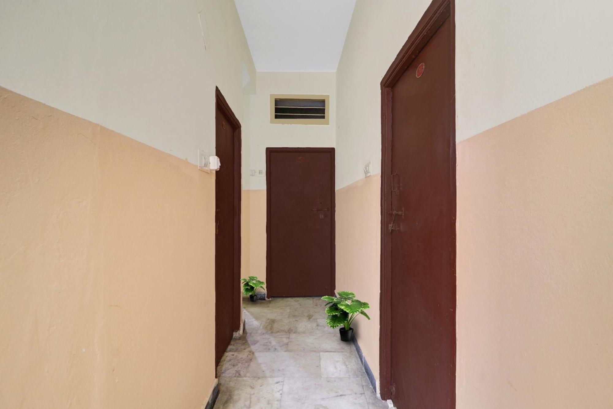 Spot On Sri Sai Lohith Near Secunderabad Railway Station Hotel Hyderabad
