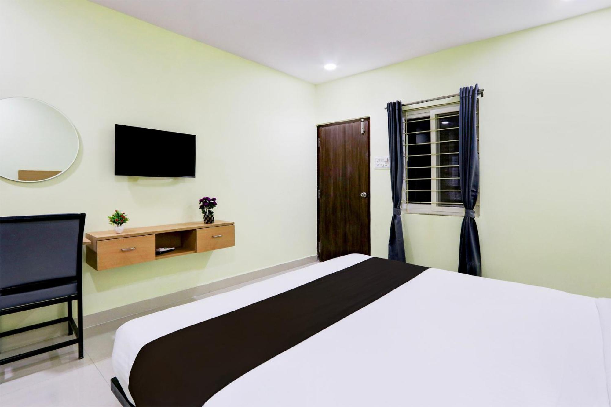 Townhouse Sr Luxury Hotel