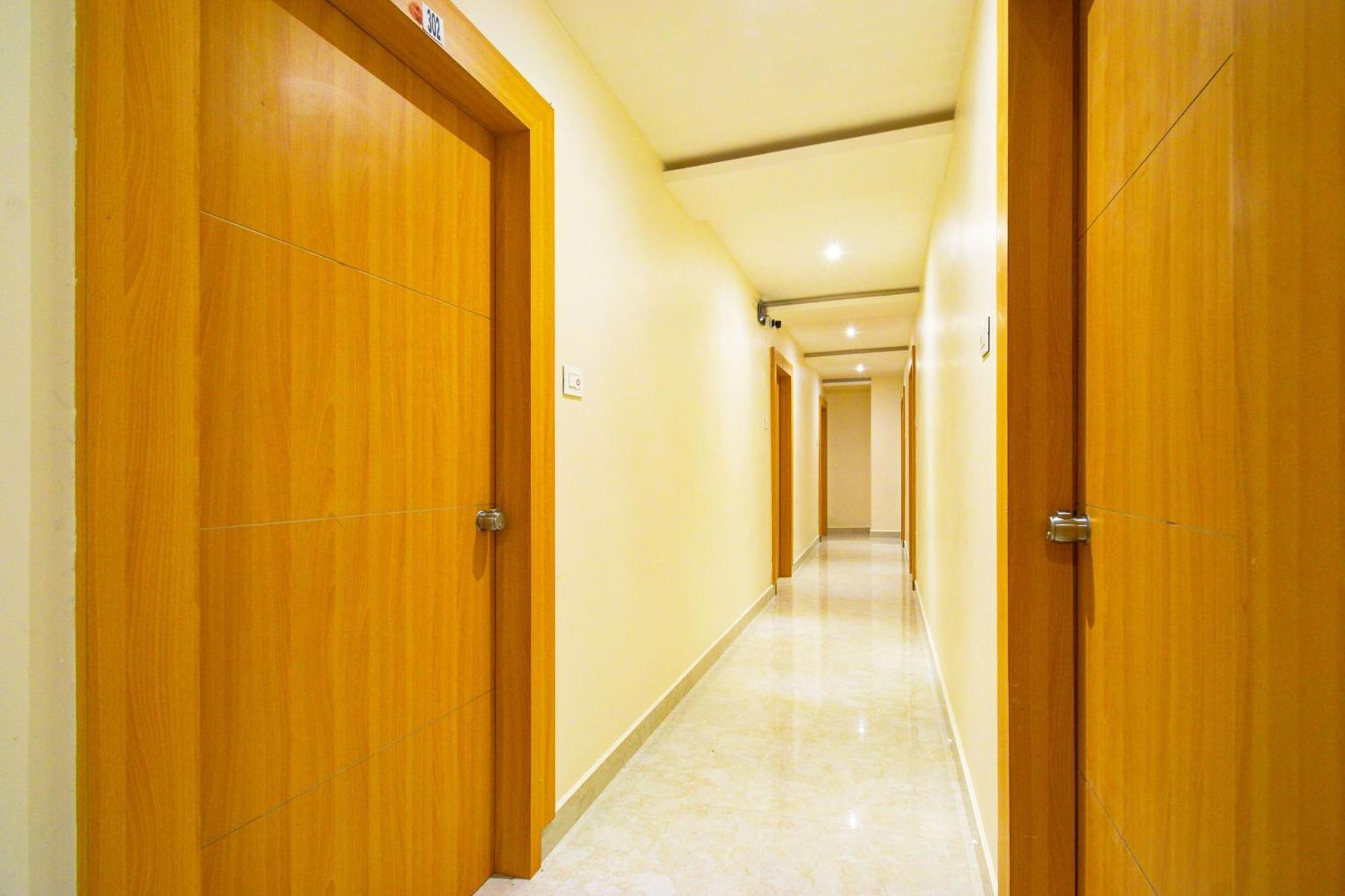O Svs Luxury Hotel Trimulgherry