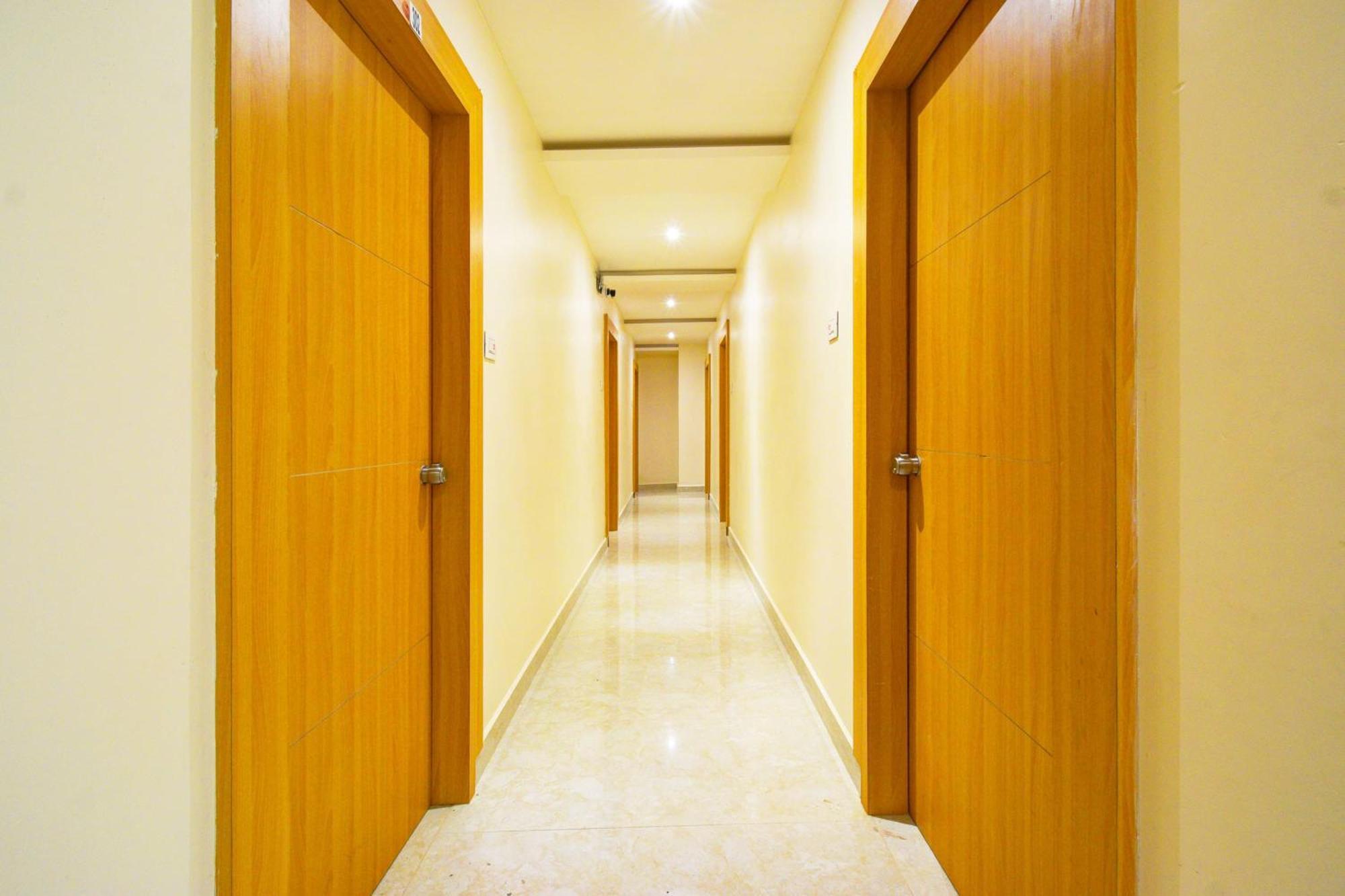 Hotel O Svs Luxury 3*