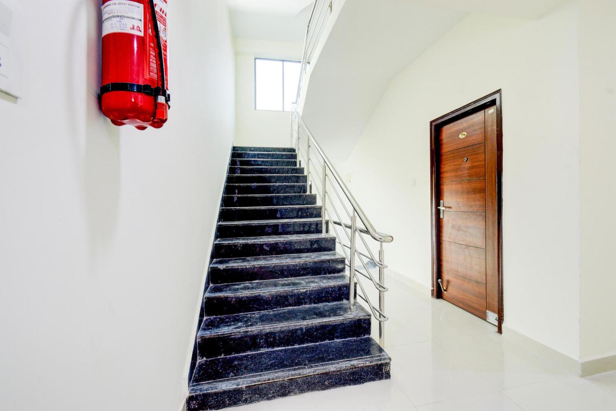 Hotel Super Townhouse Kukatpally North Formerly Munagala Arcade Hyderabad