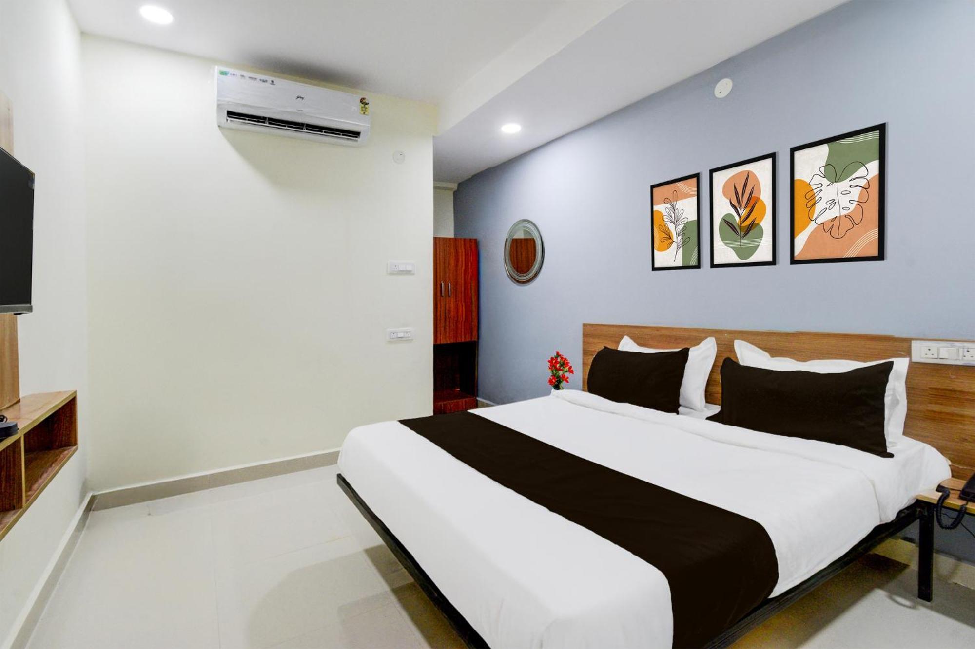 Hotel Super Townhouse Kukatpally North Formerly Munagala Arcade 2*