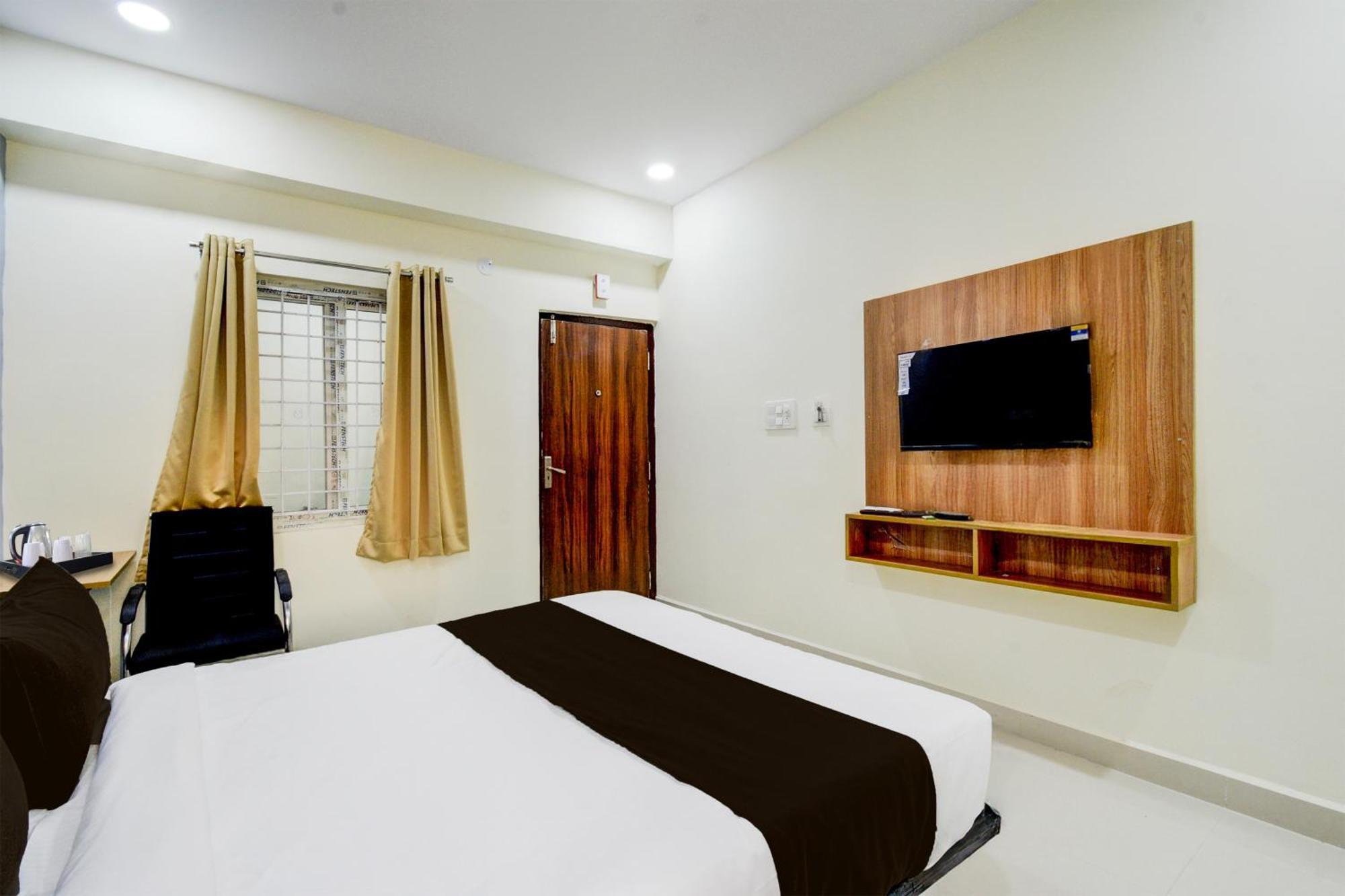Super Townhouse Kukatpally North Formerly Munagala Arcade Hotel Hyderabad