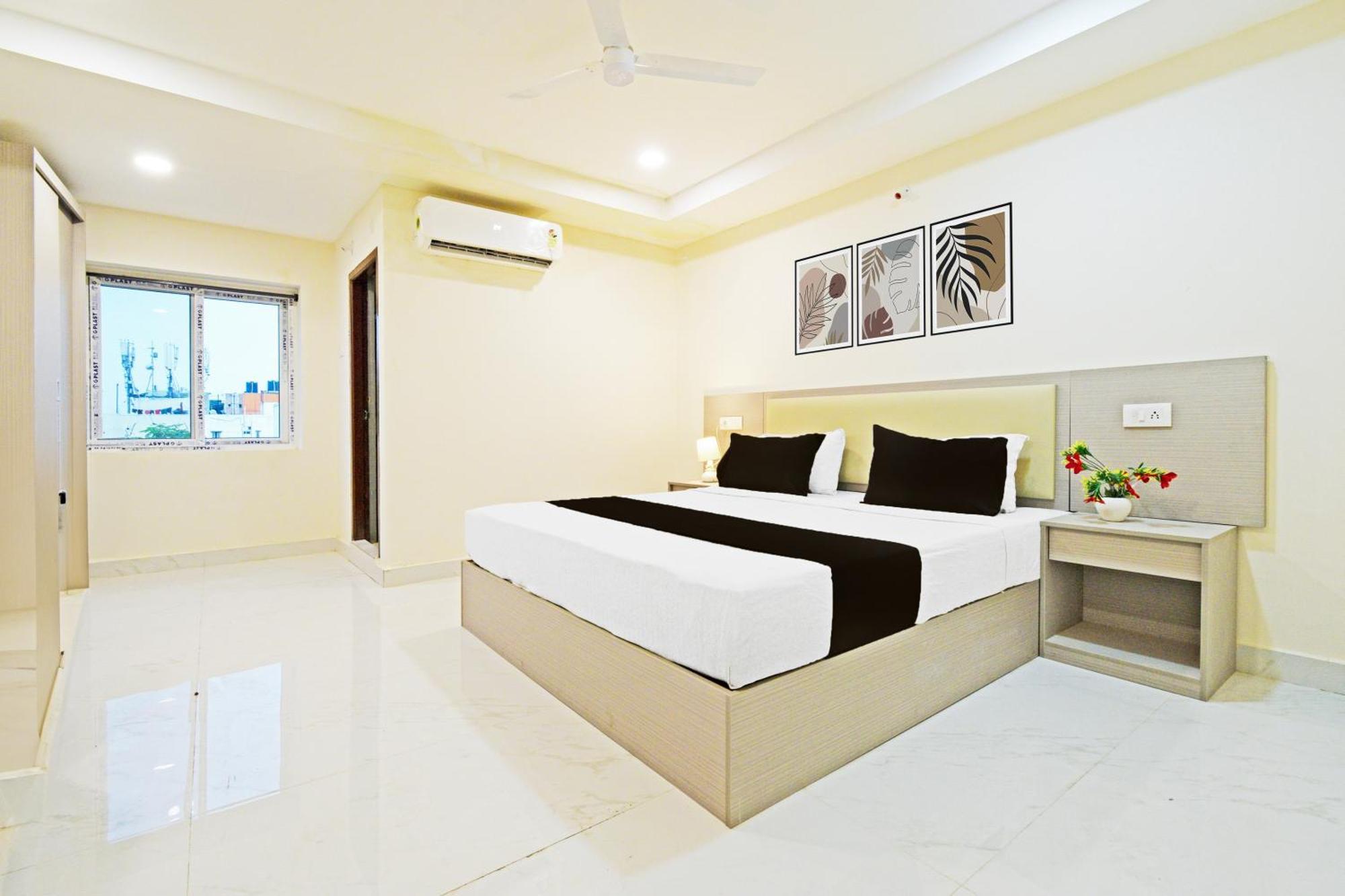 Hotel Super Collection O Sanath Nagar Near Railway Station *