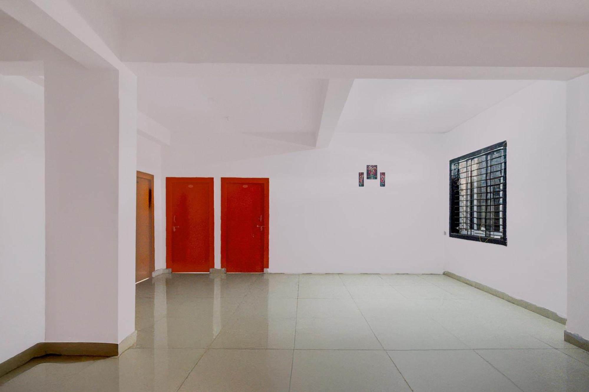O Lb Nagar Near Kamineni Hospital Hotel Sururnagar