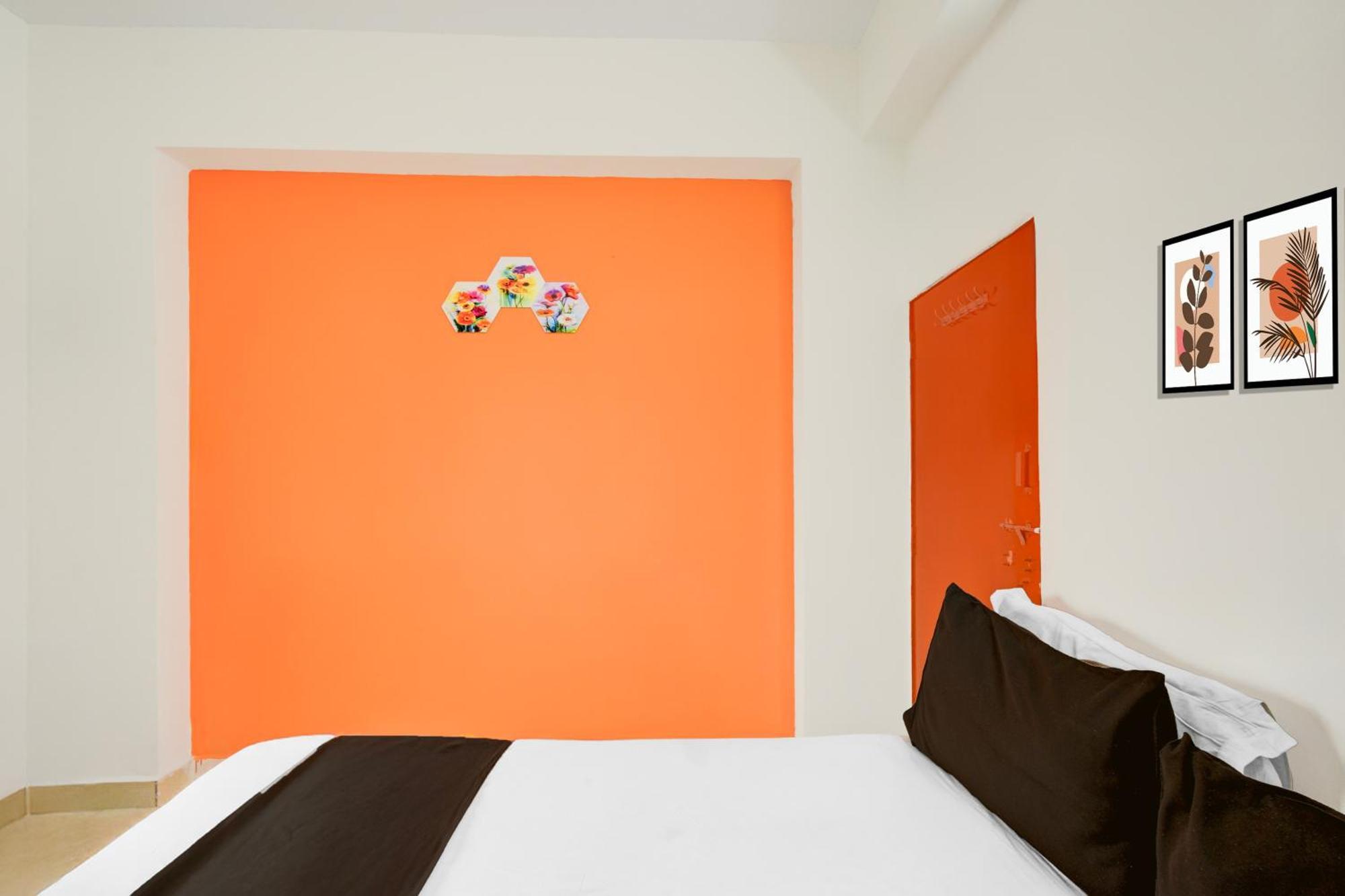 Hotel O Lb Nagar Near Kamineni Hospital *