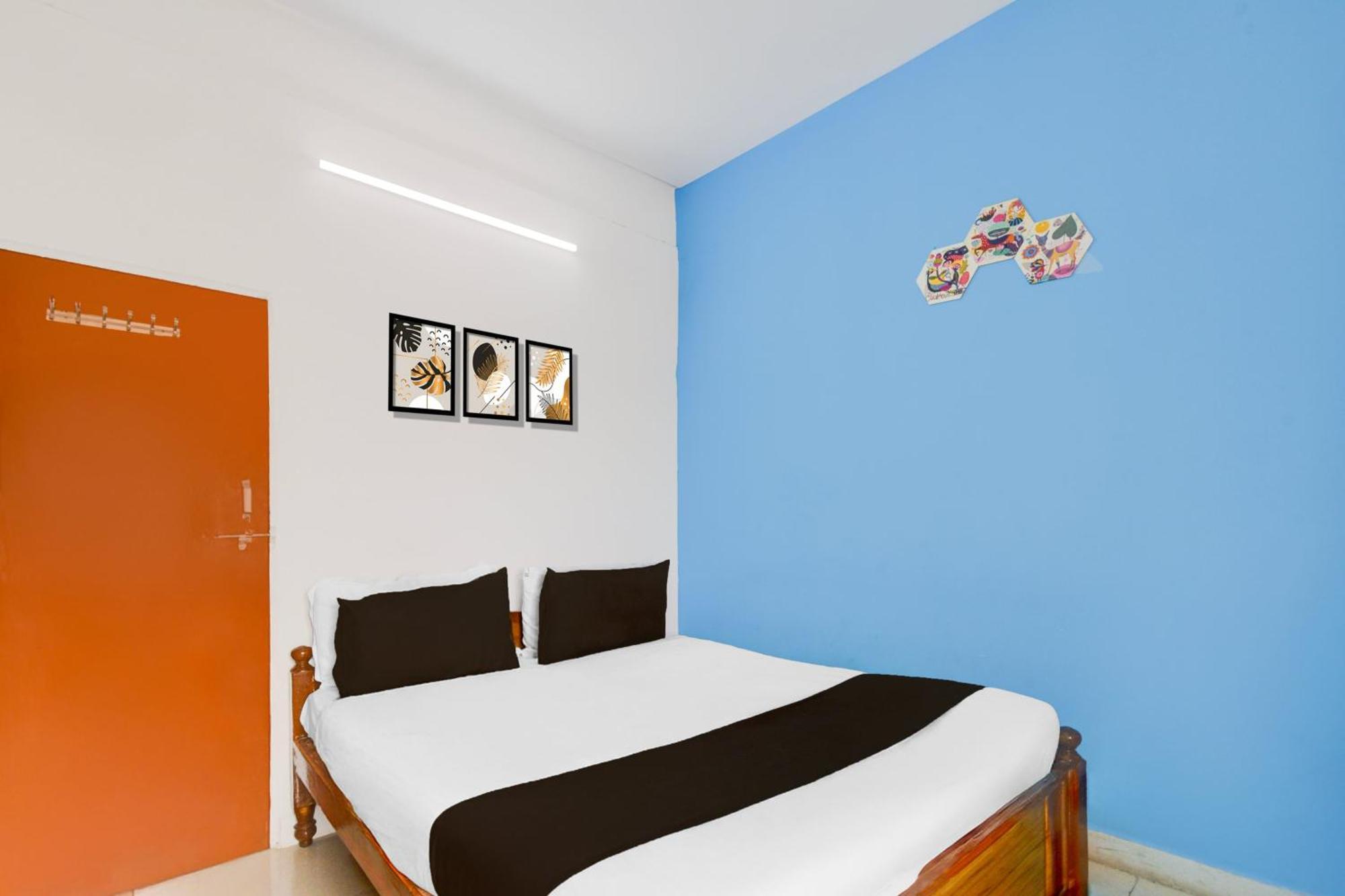 Hotel O Lb Nagar Near Kamineni Hospital *