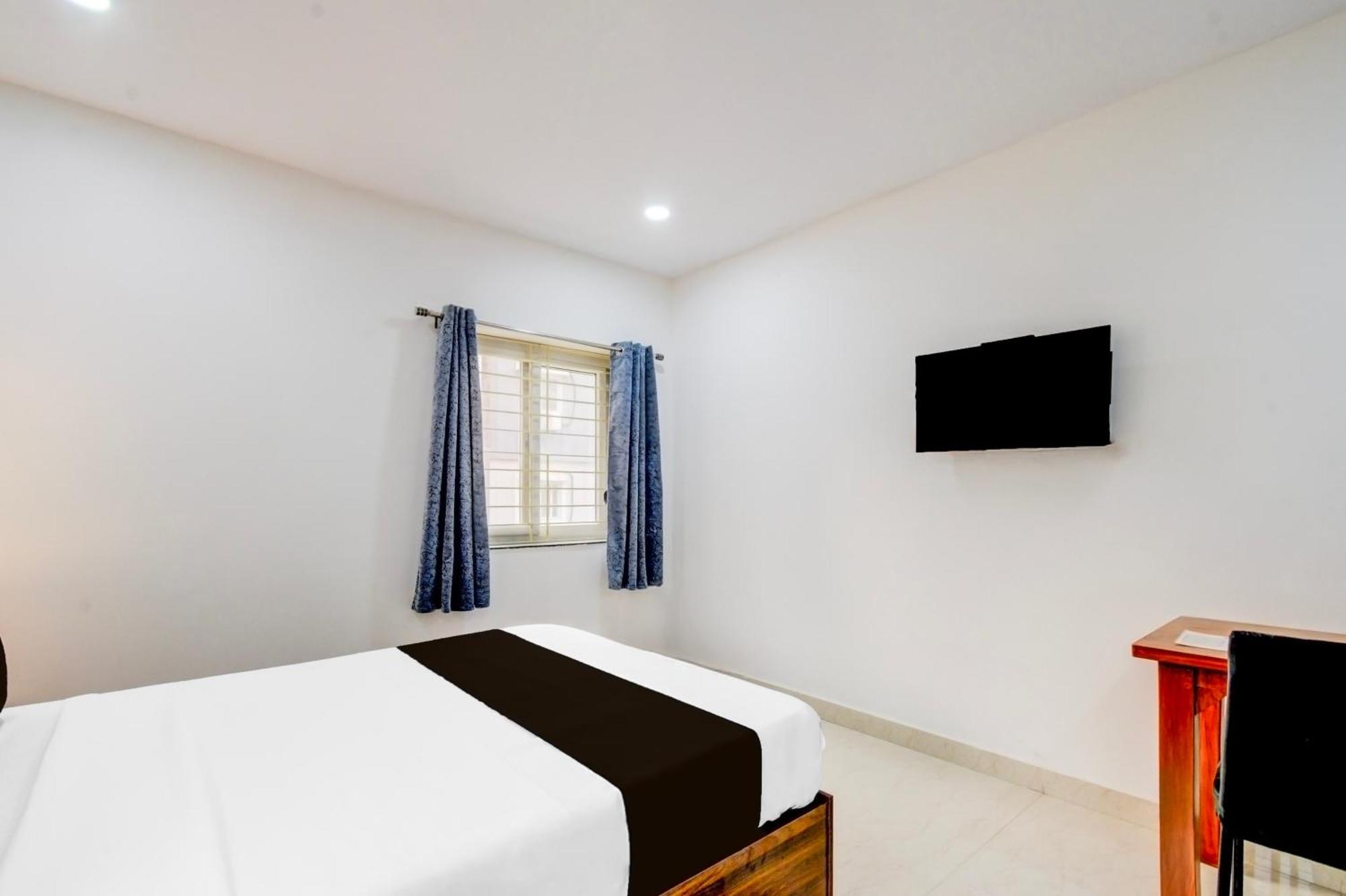 Super Townhouse Nallagandla Nest Hotel 4*