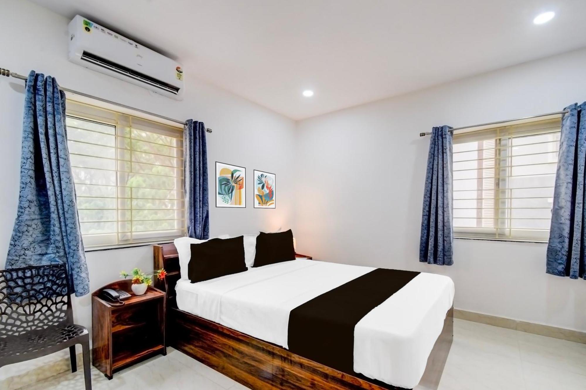 Hotel Super Townhouse Nallagandla Nest 4*