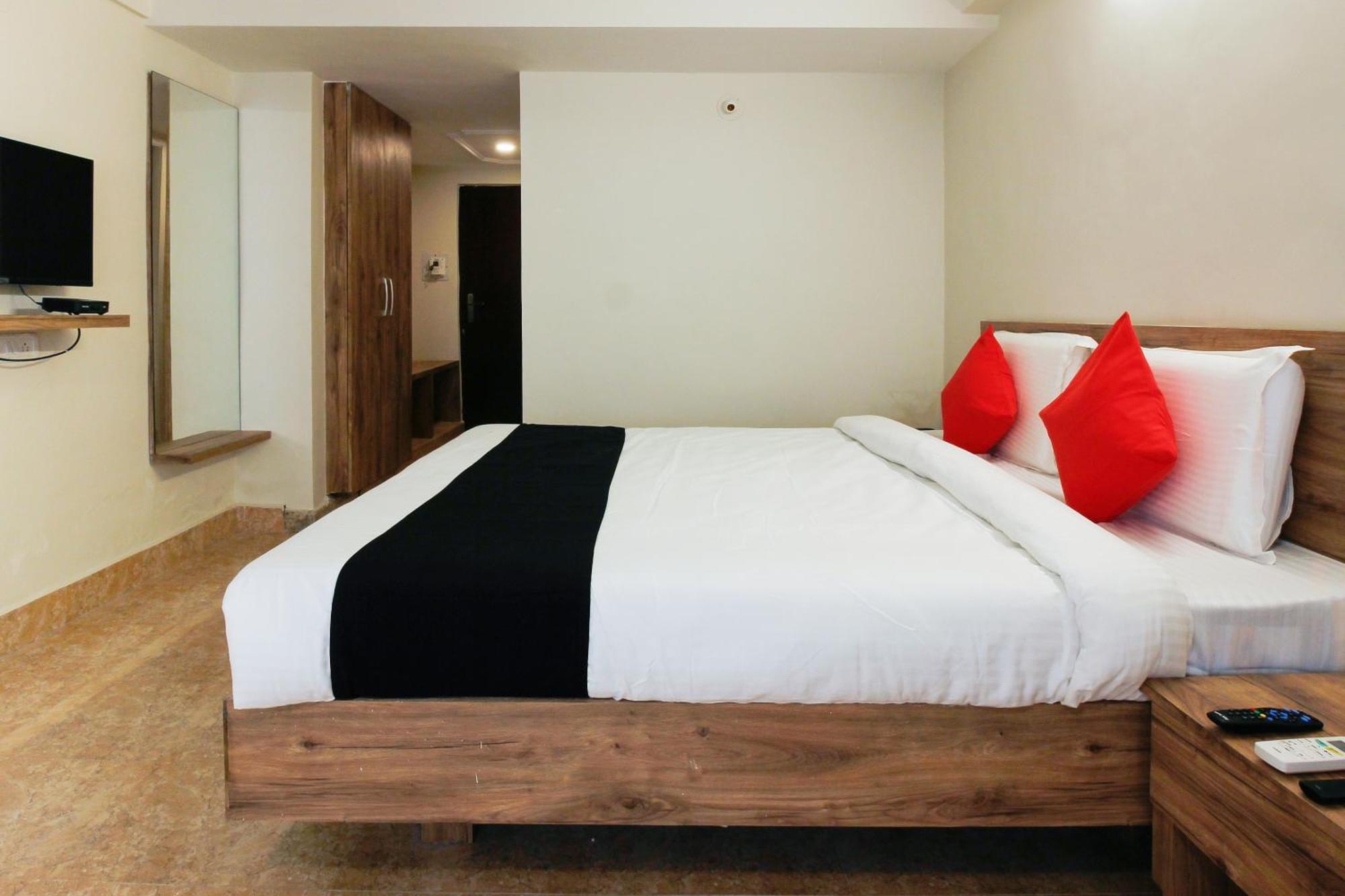 Capital O Sri Suprabhat Grand Near Kachiguda Railway Station Hotel Hyderabad