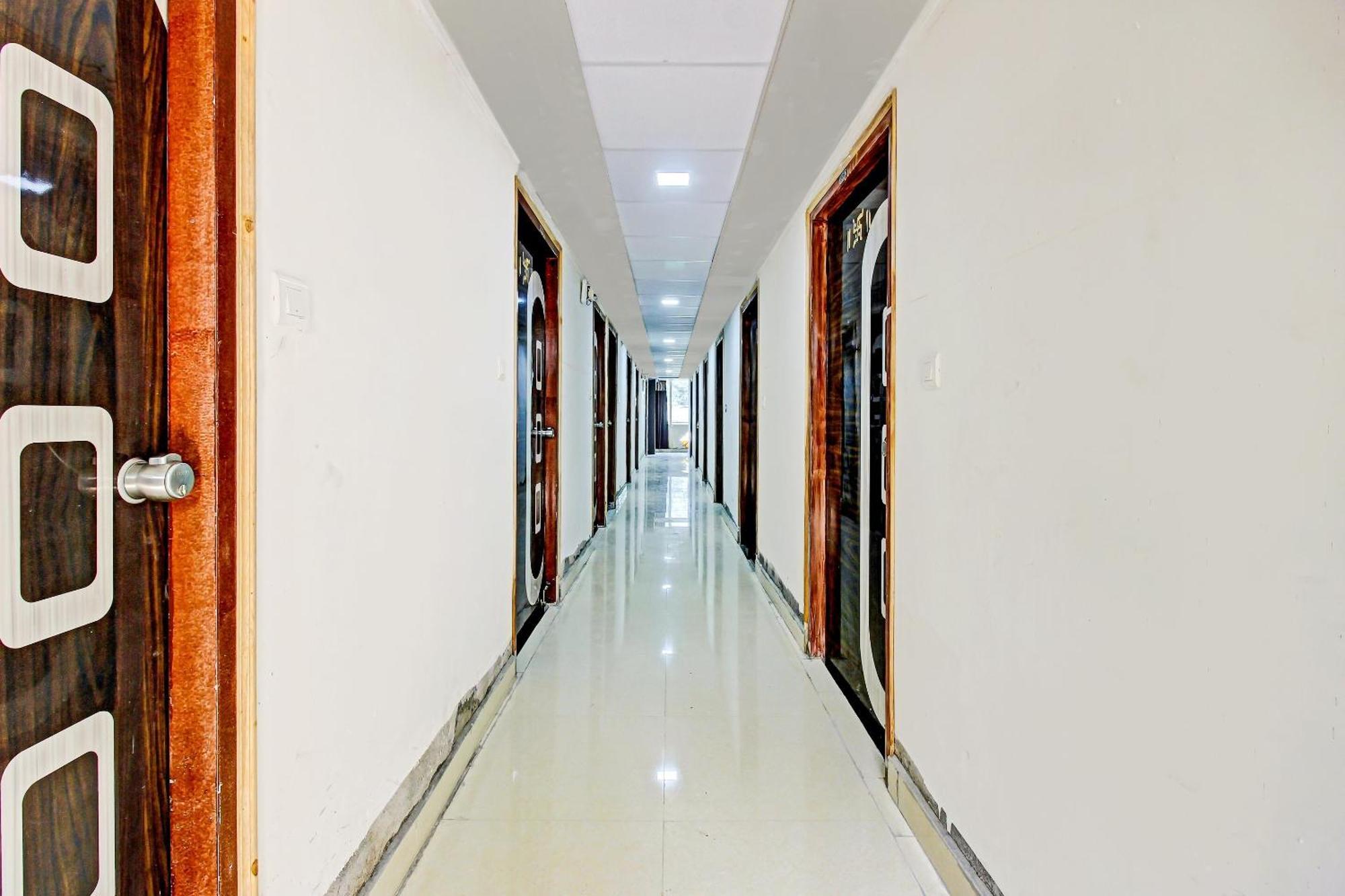 Hotel O Adhin Residency