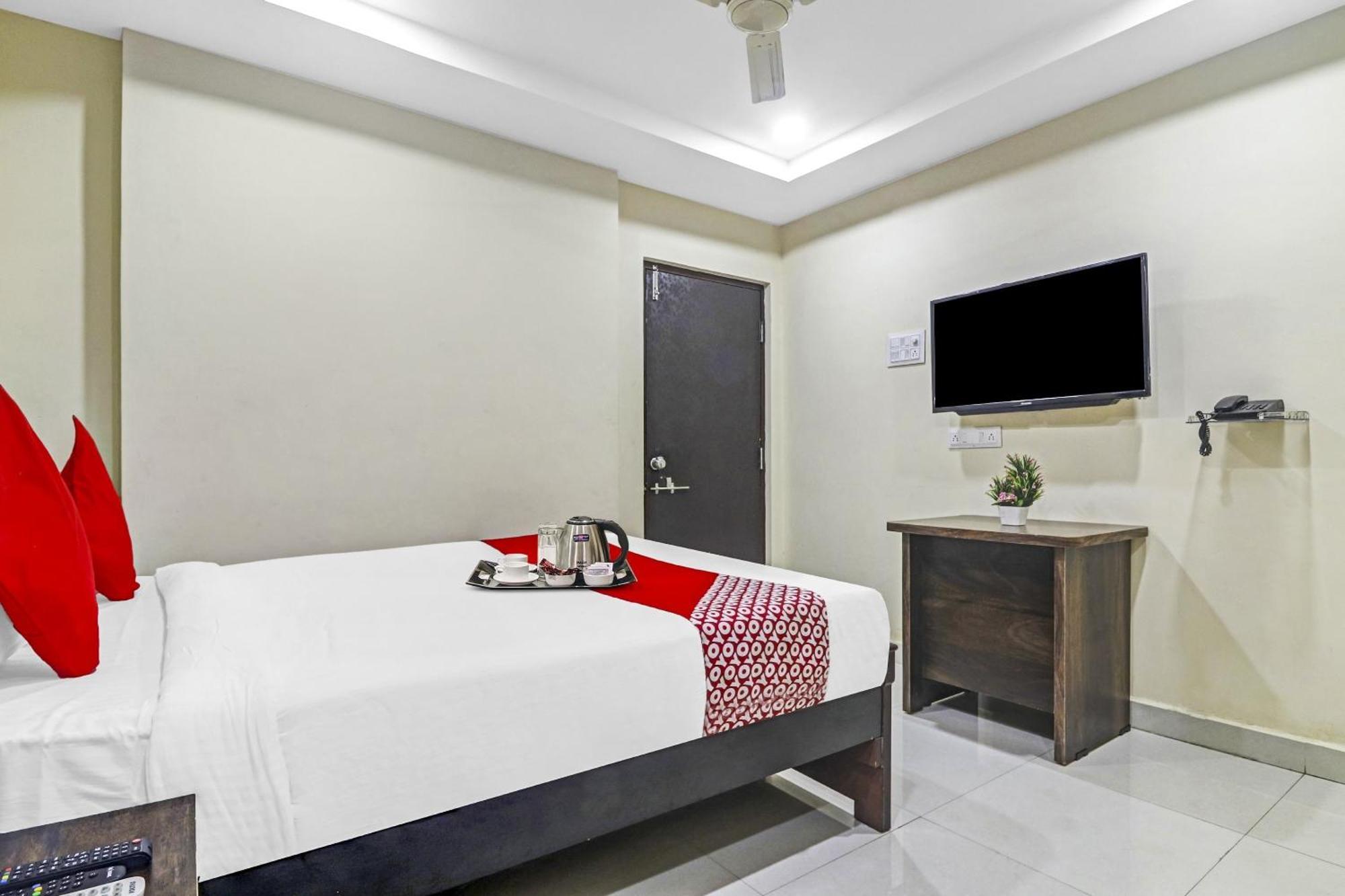 Super O Honey Heights Near Botanical Garden 3* Hyderabad