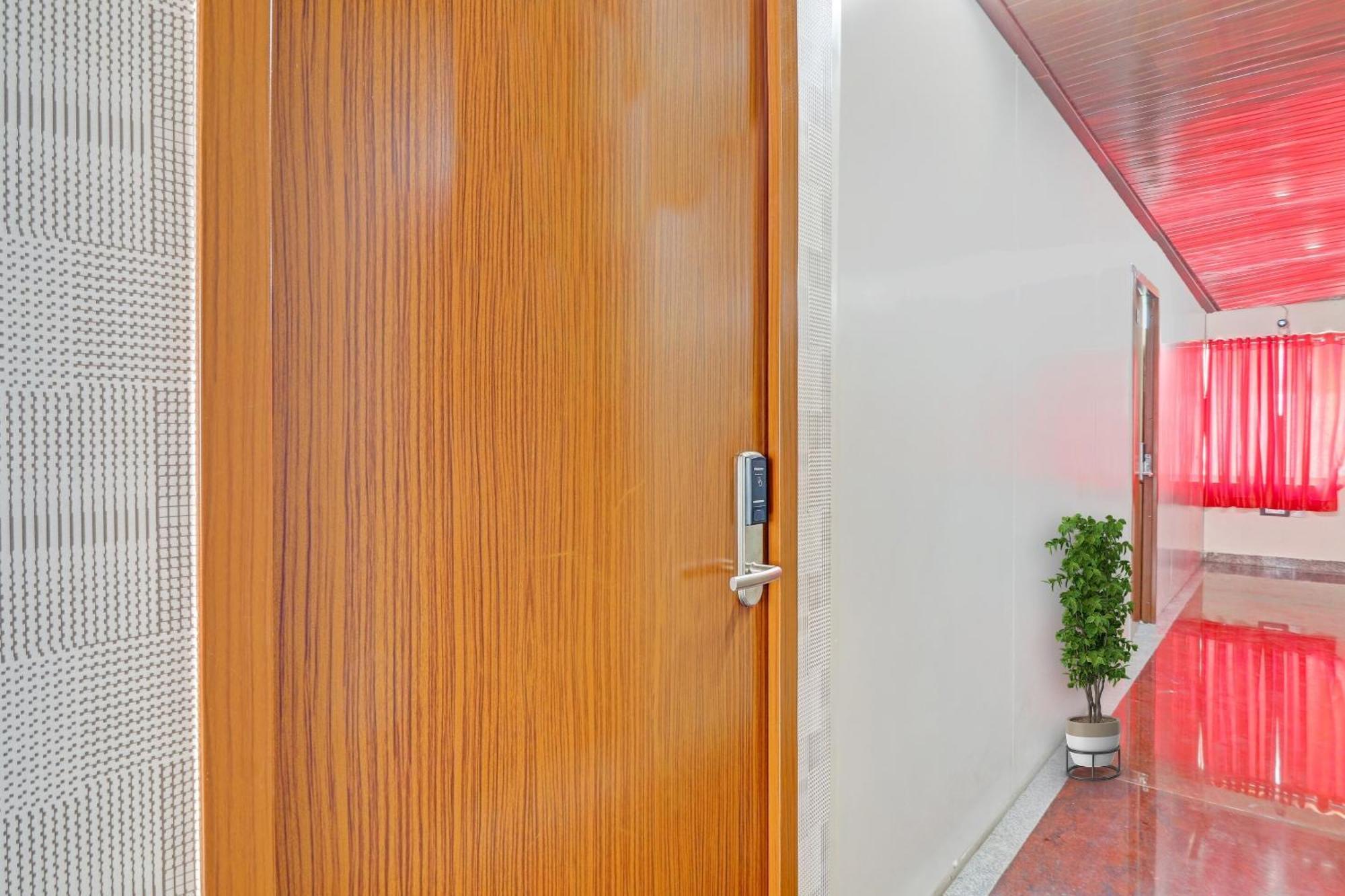 Hotel Heavens Near Rasoolpura Metro Station Hyderabad
